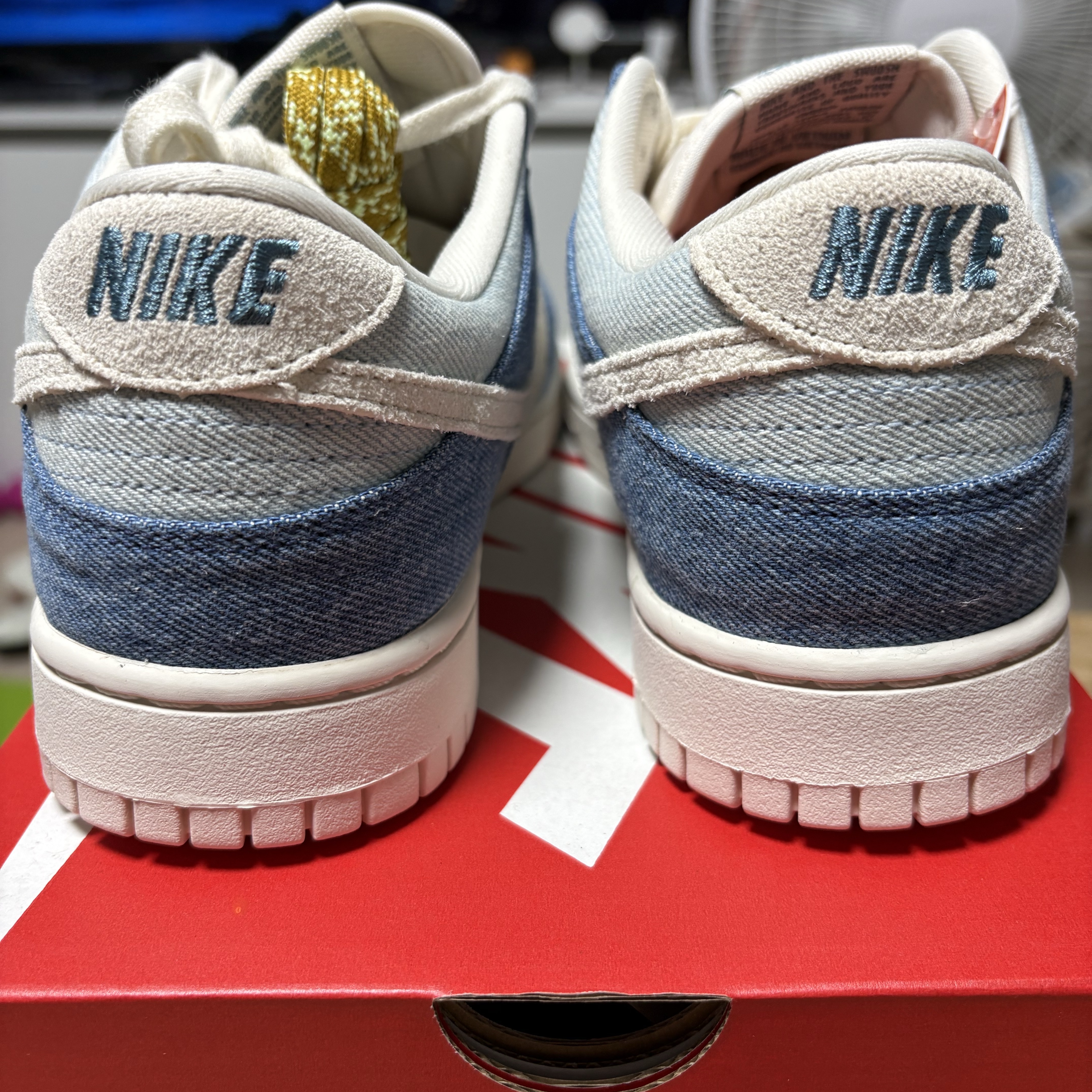 (W) Nike Dunk Low Smokey Blue Denim Turquoise 착용 스타일 - 5