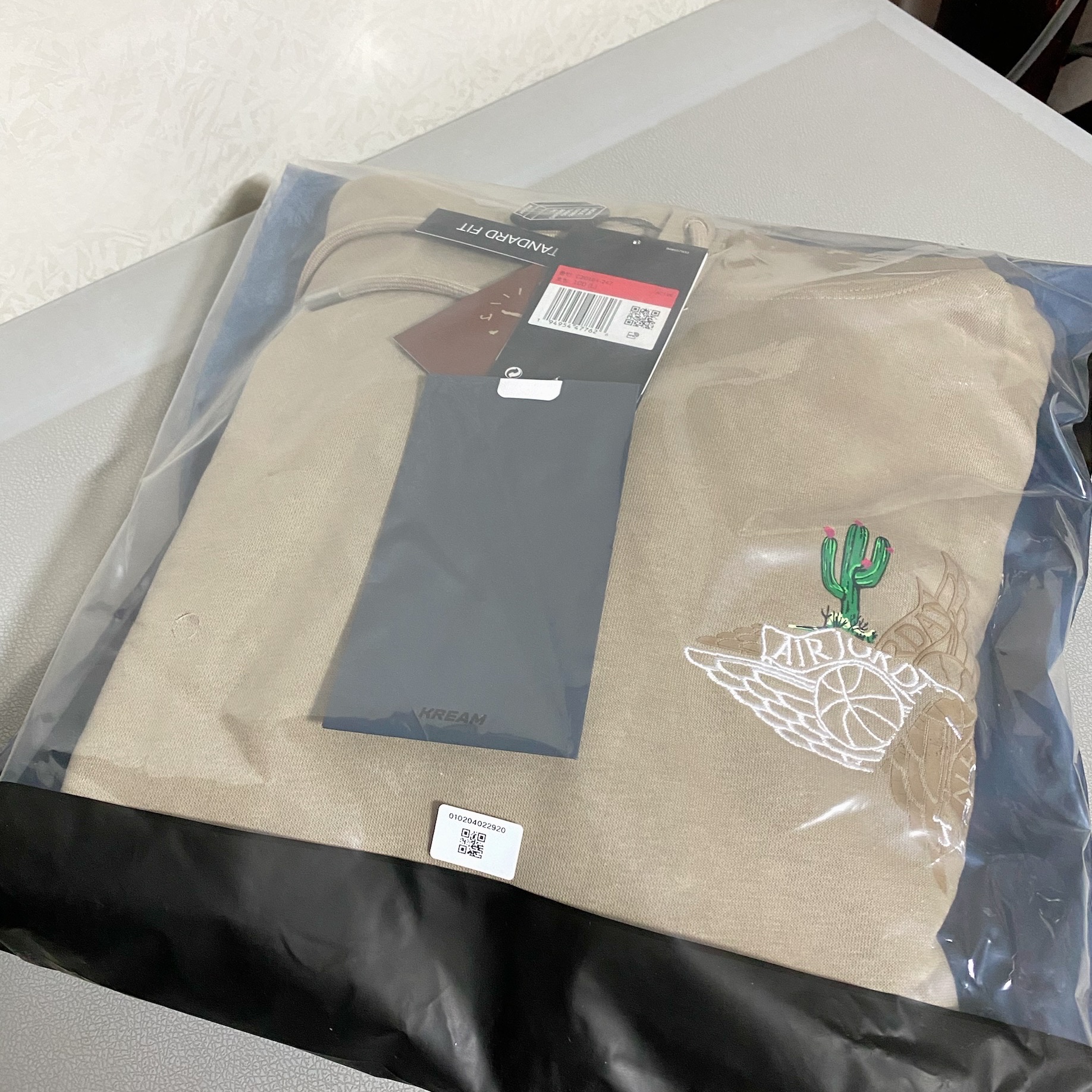Jordan x Travis Scott Pullover Hoodie - Asia 착용 스타일