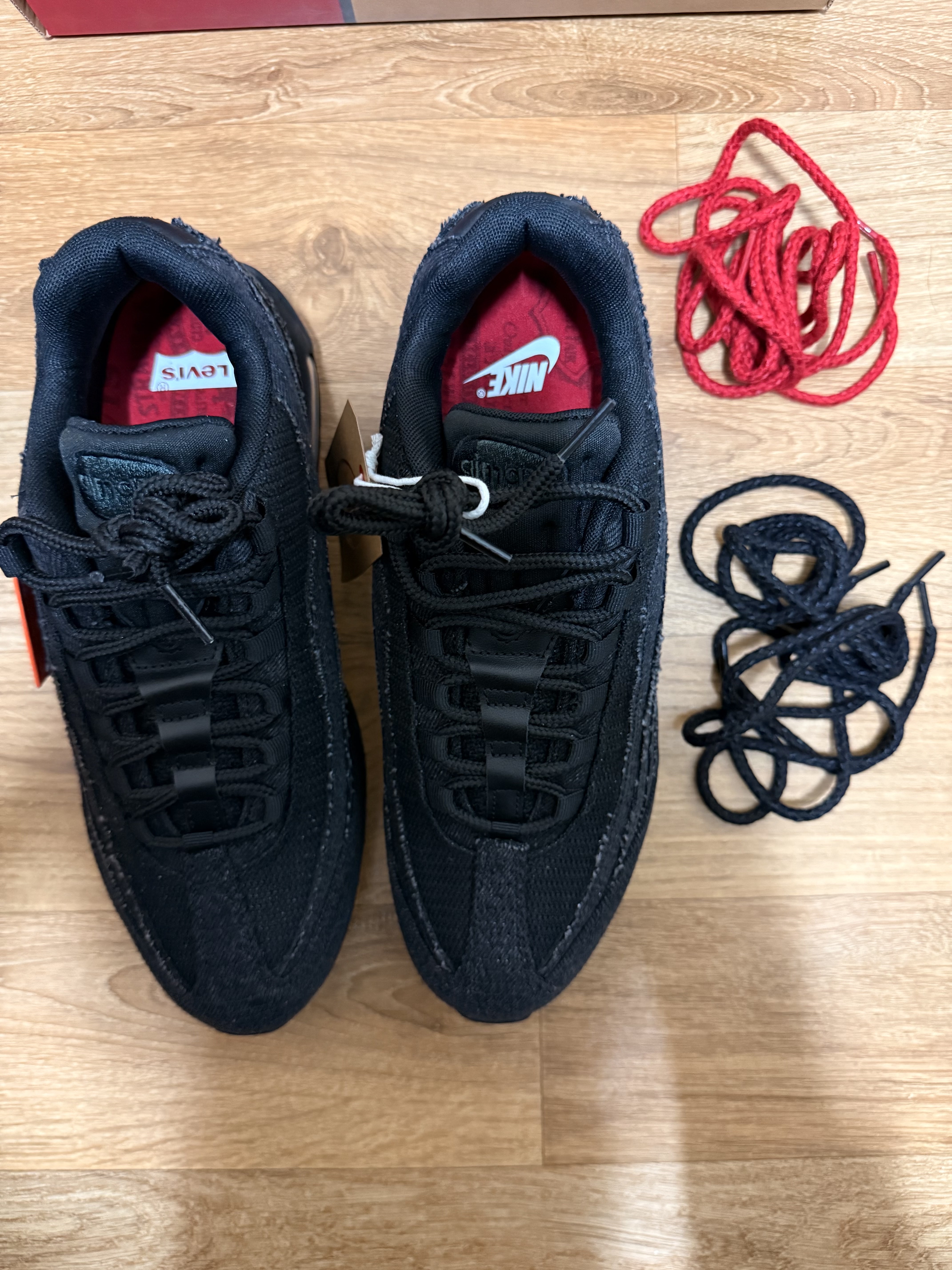 Nike x Levi's Air Max 95 Black 착용 스타일 - 4
