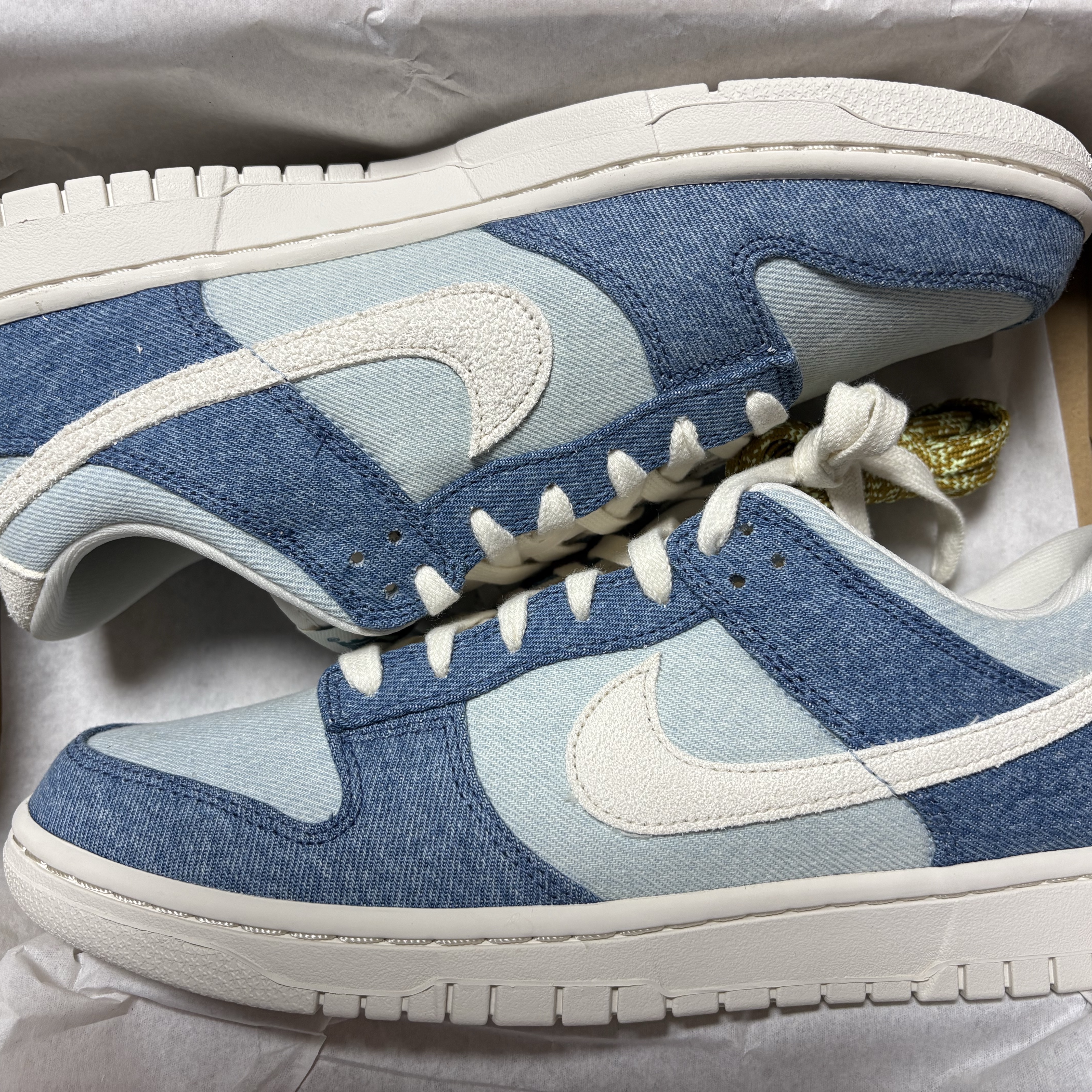 (W) Nike Dunk Low Smokey Blue Denim Turquoise 착용 스타일 - 2
