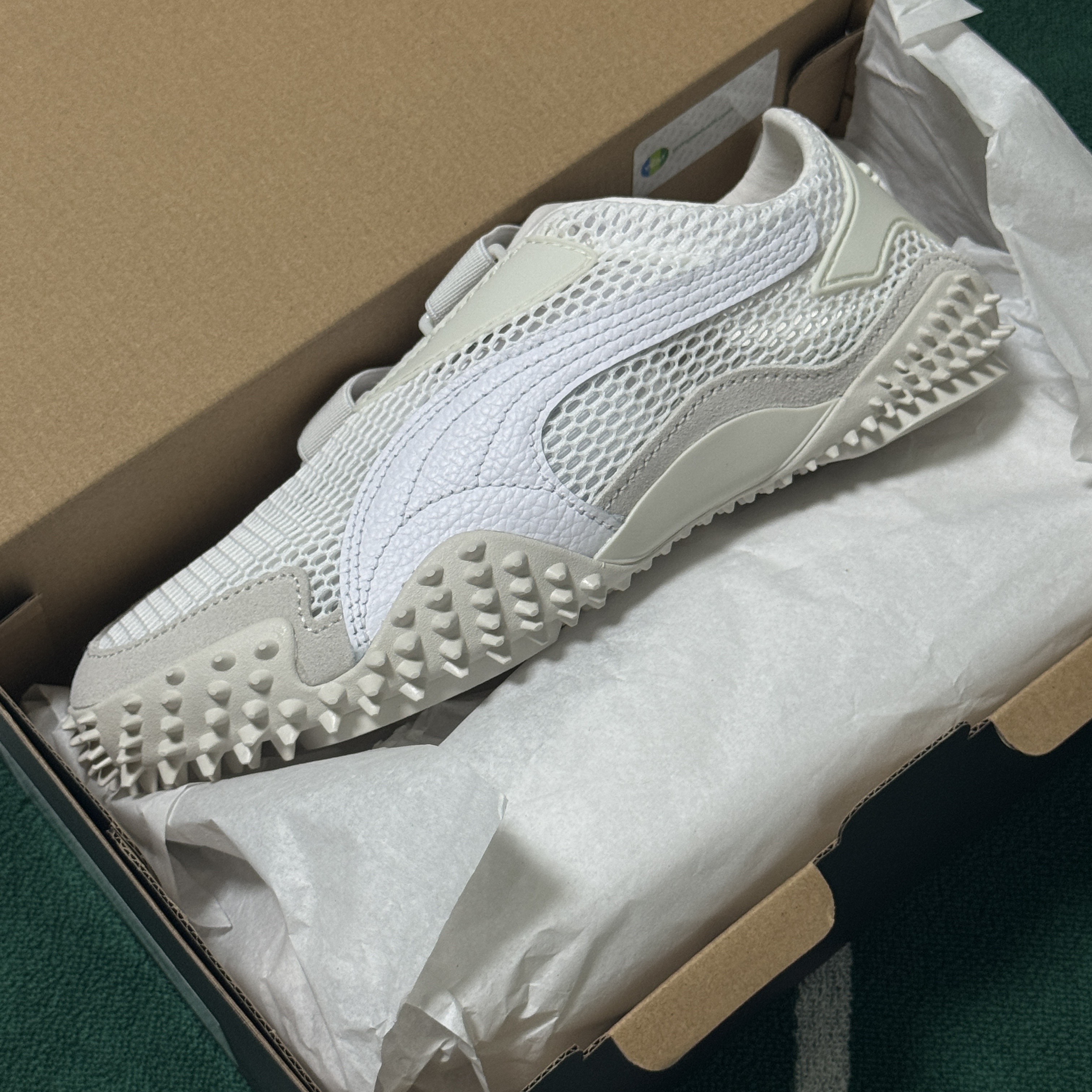Puma Mostro Mesh Puma White Beige 착용 스타일 - 1
