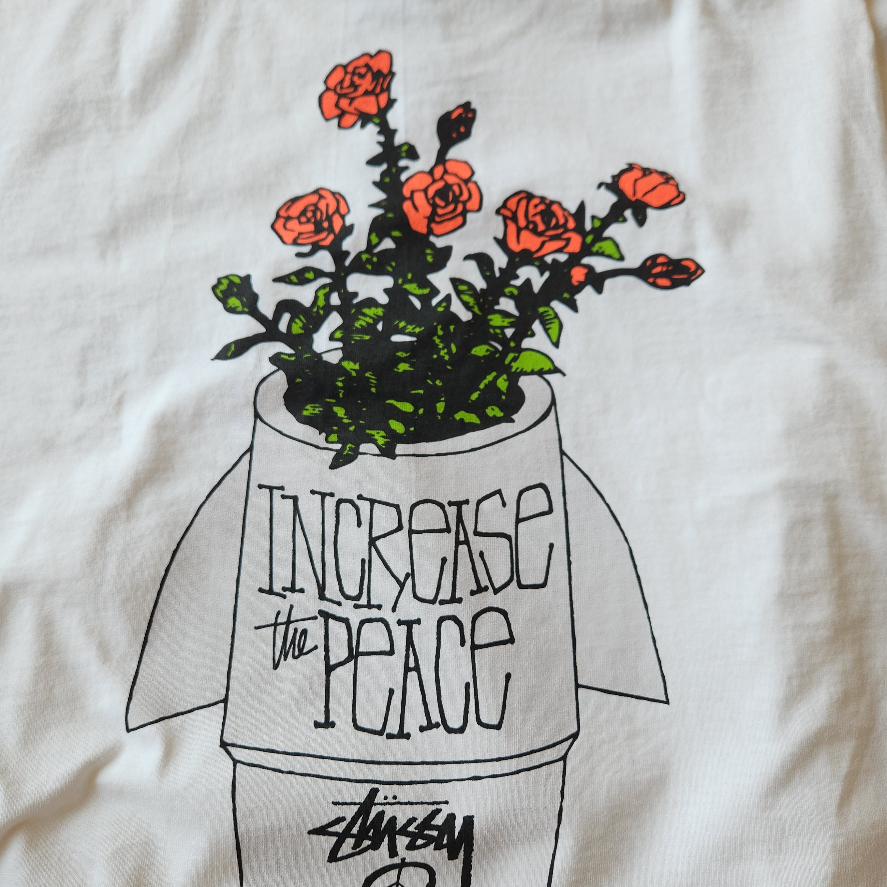 Stussy Flower Bomb T-Shirt Black, Stussy Flower Bomb T-Shirt White 착용 스타일 - 3