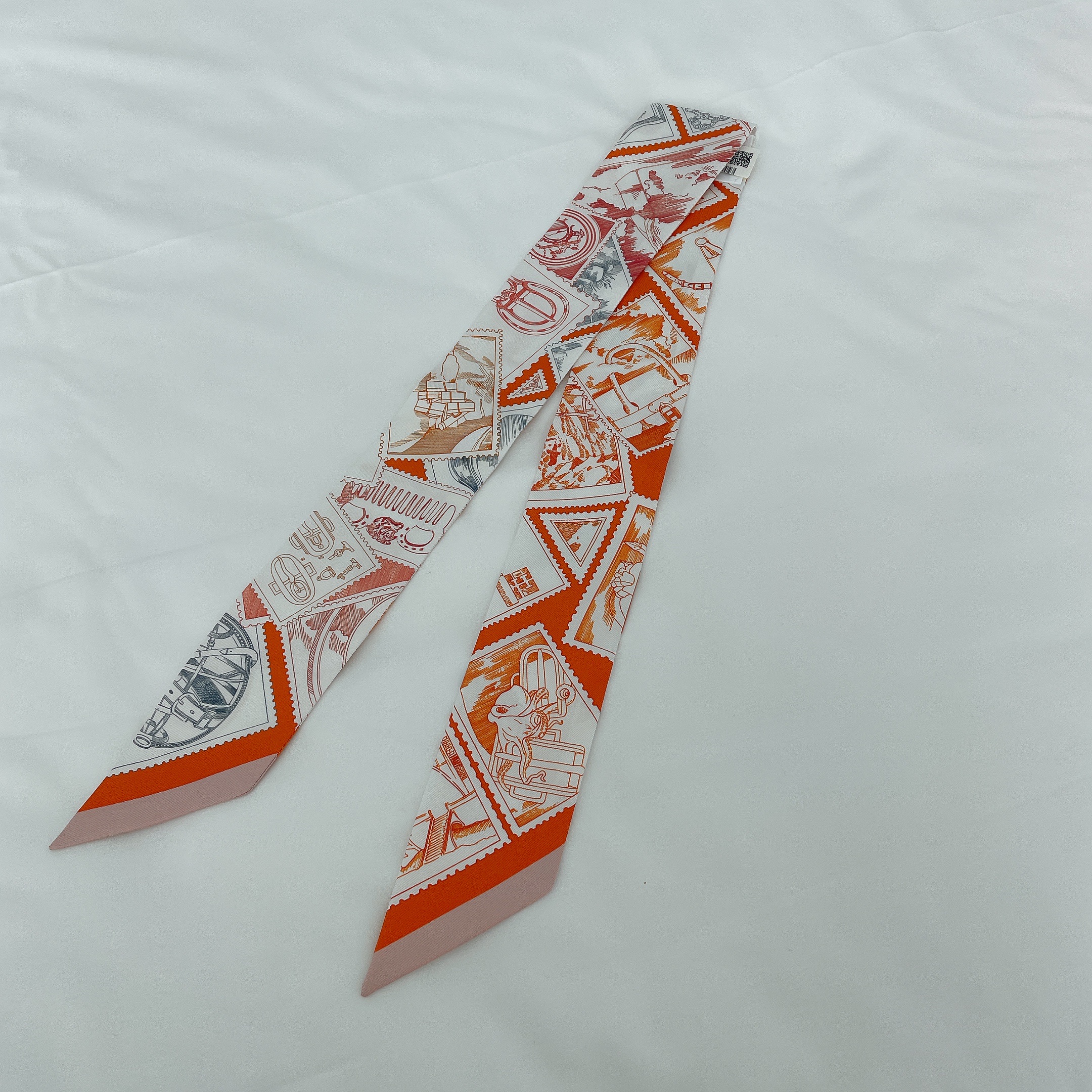 (W) Hermes Le Philateliste du Faubourg Twilly Orange Cuit Gris Corail 착용 스타일 - 1