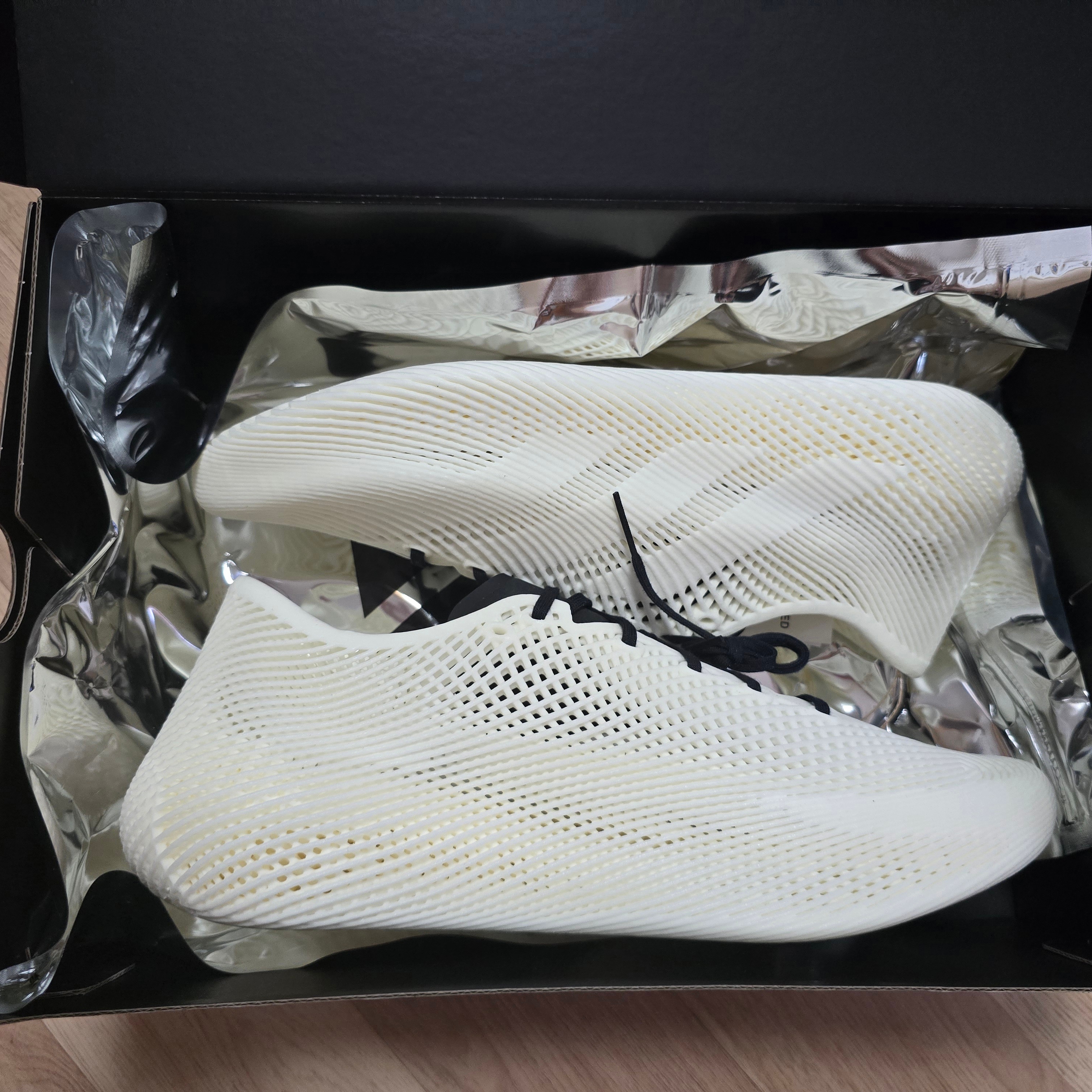 Adidas Climacool Laced Off White Core Black 착용 스타일 - 4