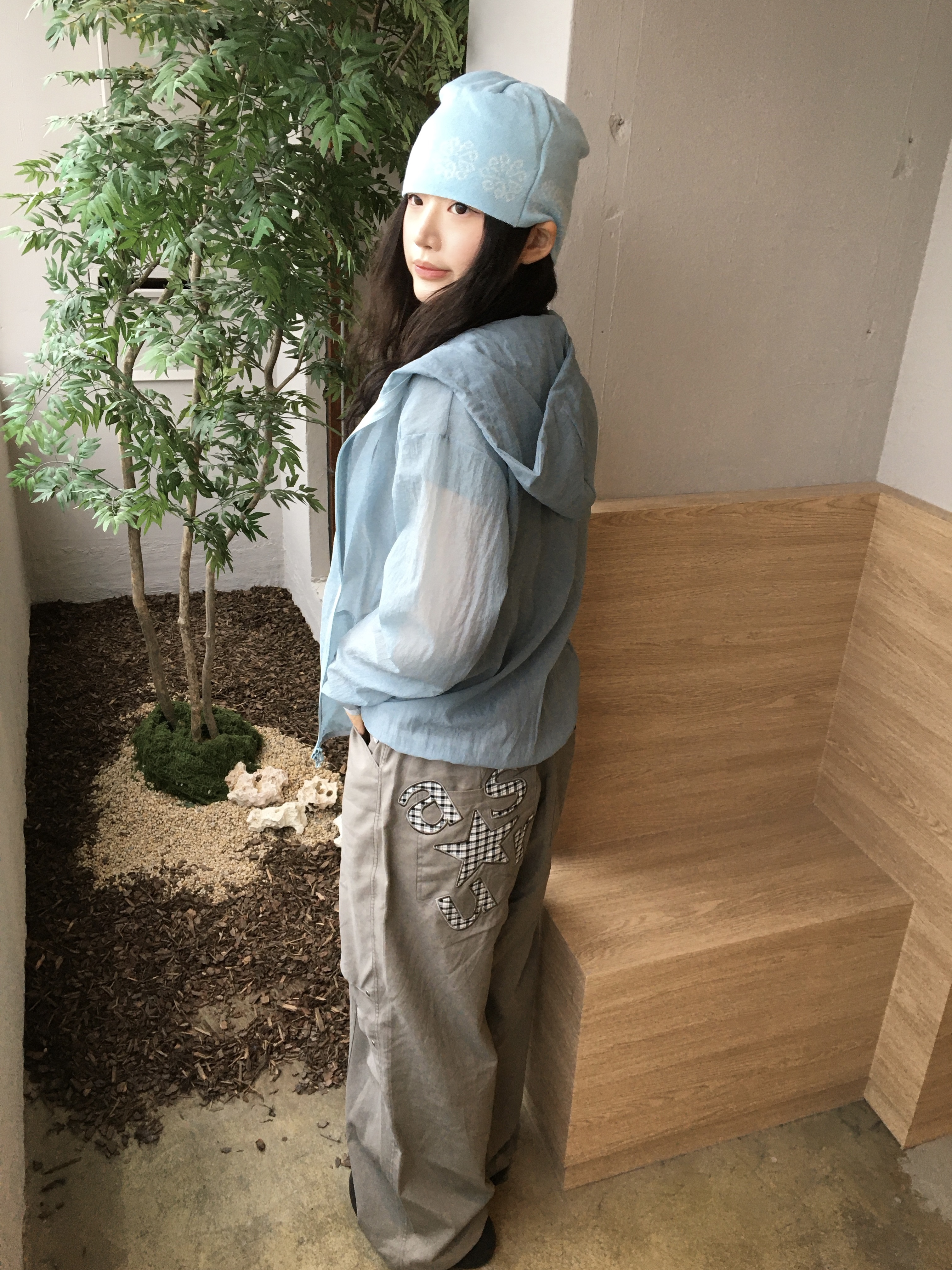 (W) Crocs Baya Platform Clog Black, SLOW RECORD HOUSE Unisex Mesh Lightweight Jacket Skyblue 착용 스타일 - 2