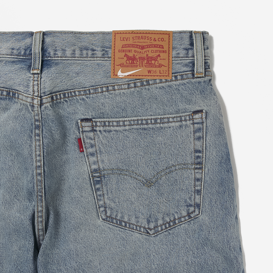 002TN0000 Levi's x Nike Baggy Jeans Light Blue - #4