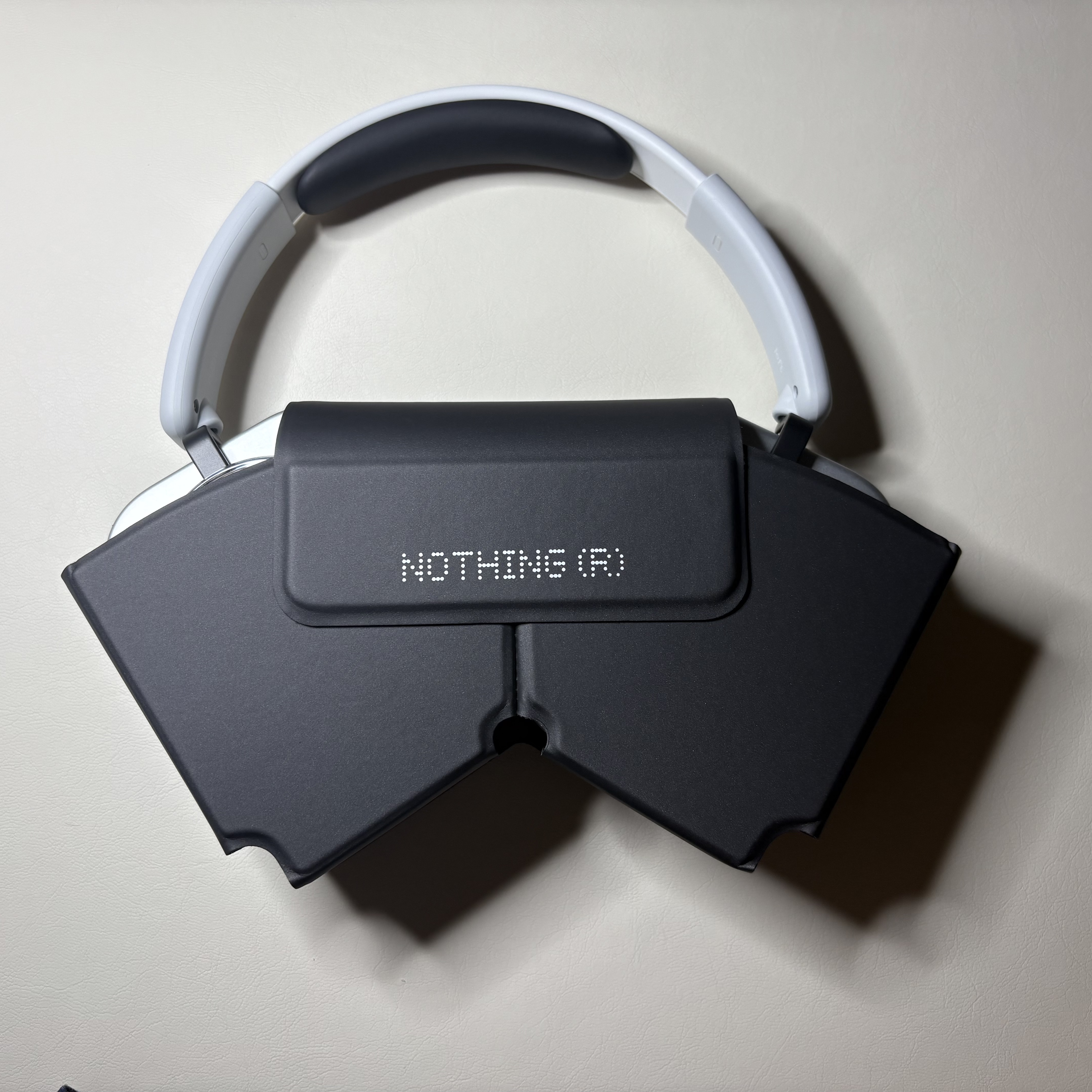 Nothing Headphone (1) White 착용 스타일 - 6
