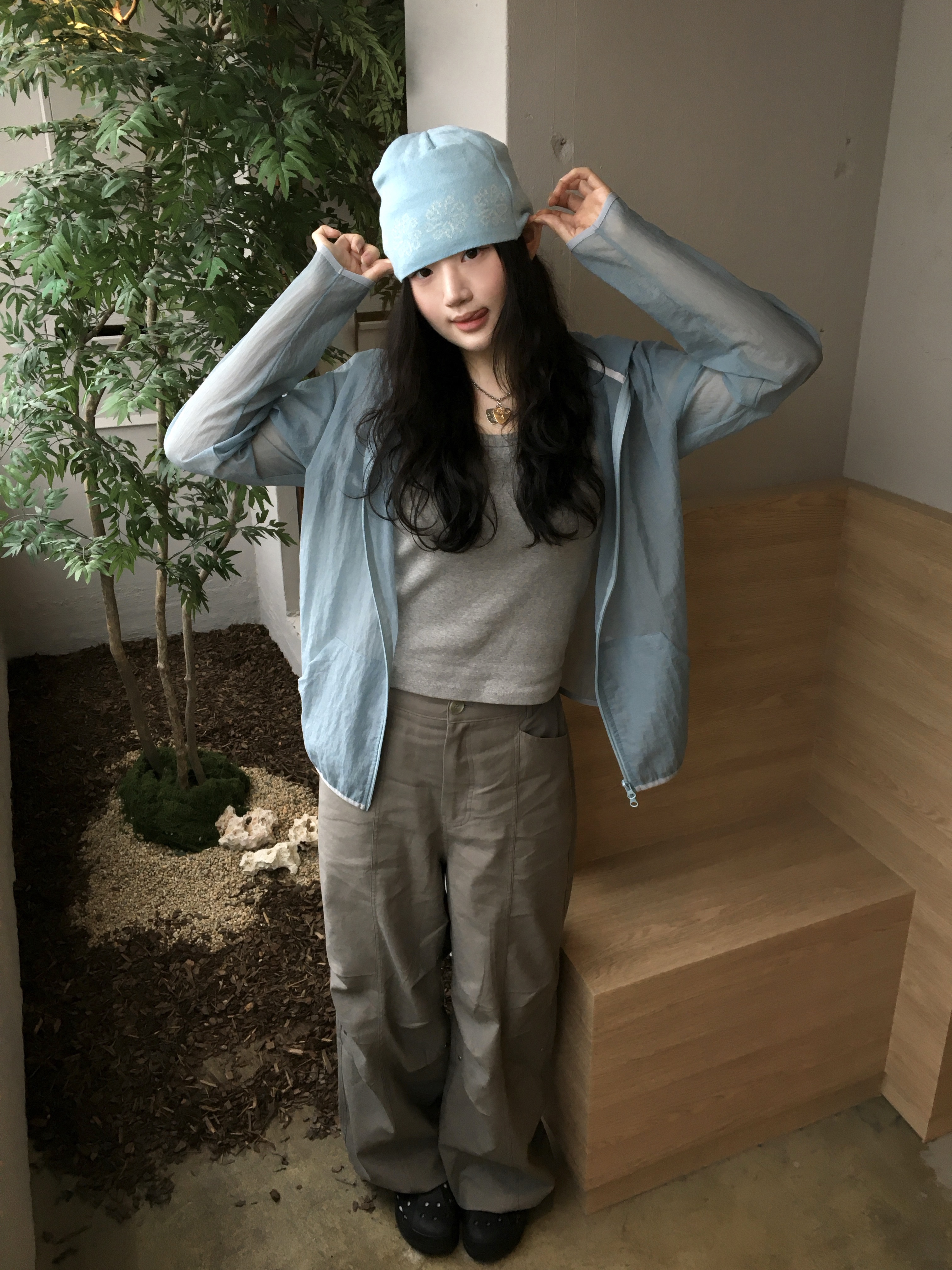 (W) Crocs Baya Platform Clog Black, SLOW RECORD HOUSE Unisex Mesh Lightweight Jacket Skyblue 착용 스타일 - 1