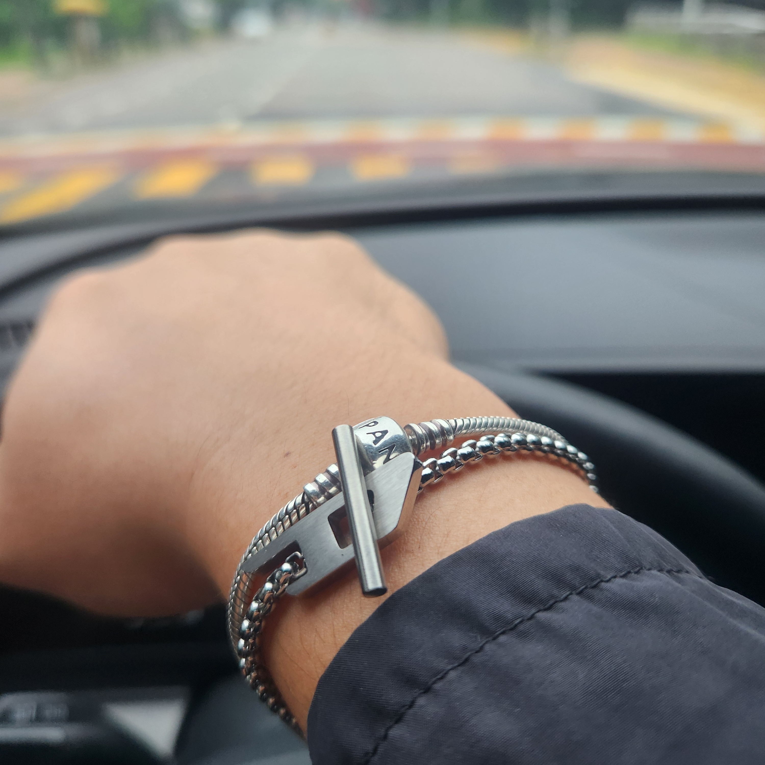 Diesel Dx1476 Stainless Steel Chain Bracelet Silver, (W) Pandora Moments Snake Chain Bracelet Sterling Silver 착용 스타일