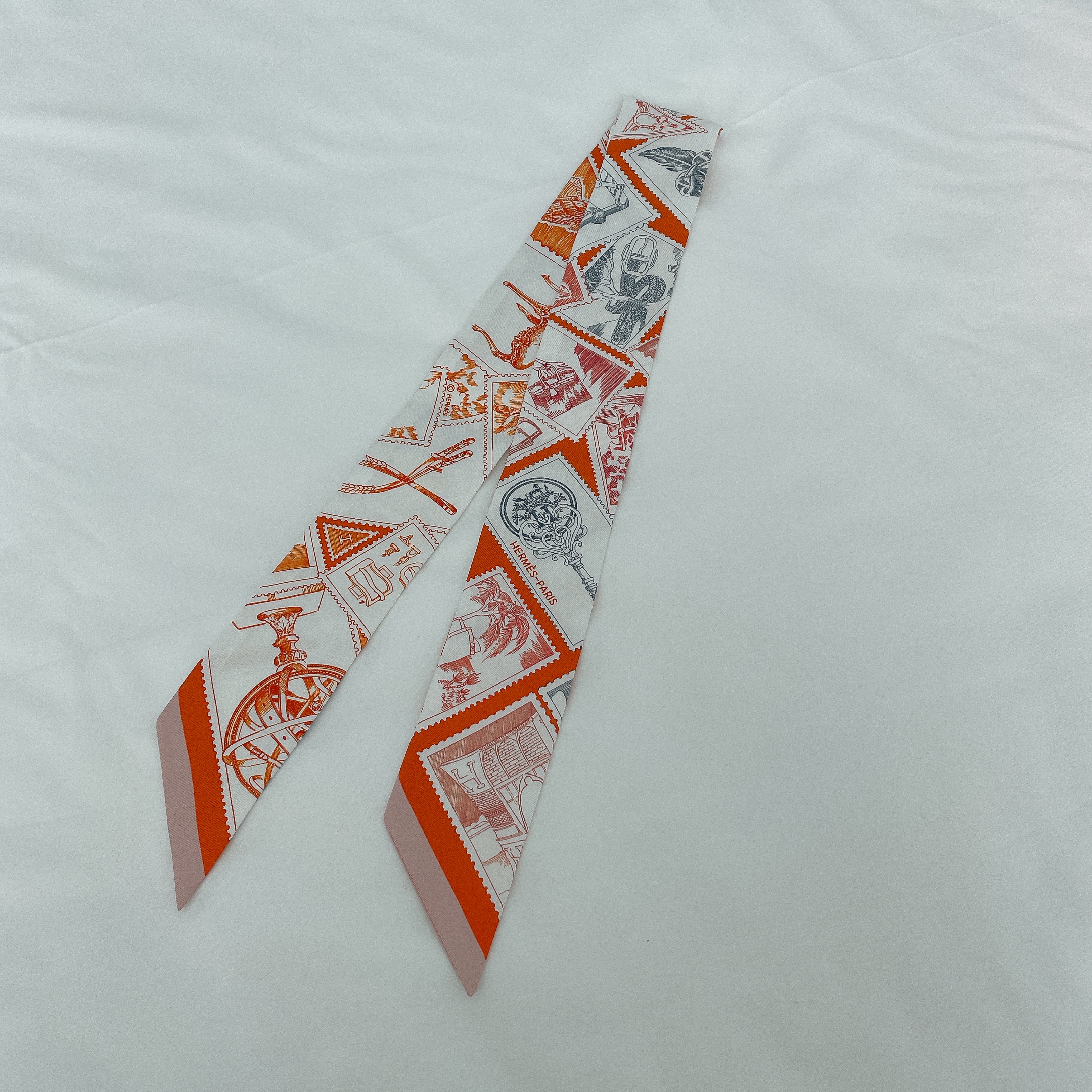 (W) Hermes Le Philateliste du Faubourg Twilly Orange Cuit Gris Corail 착용 스타일 - 2