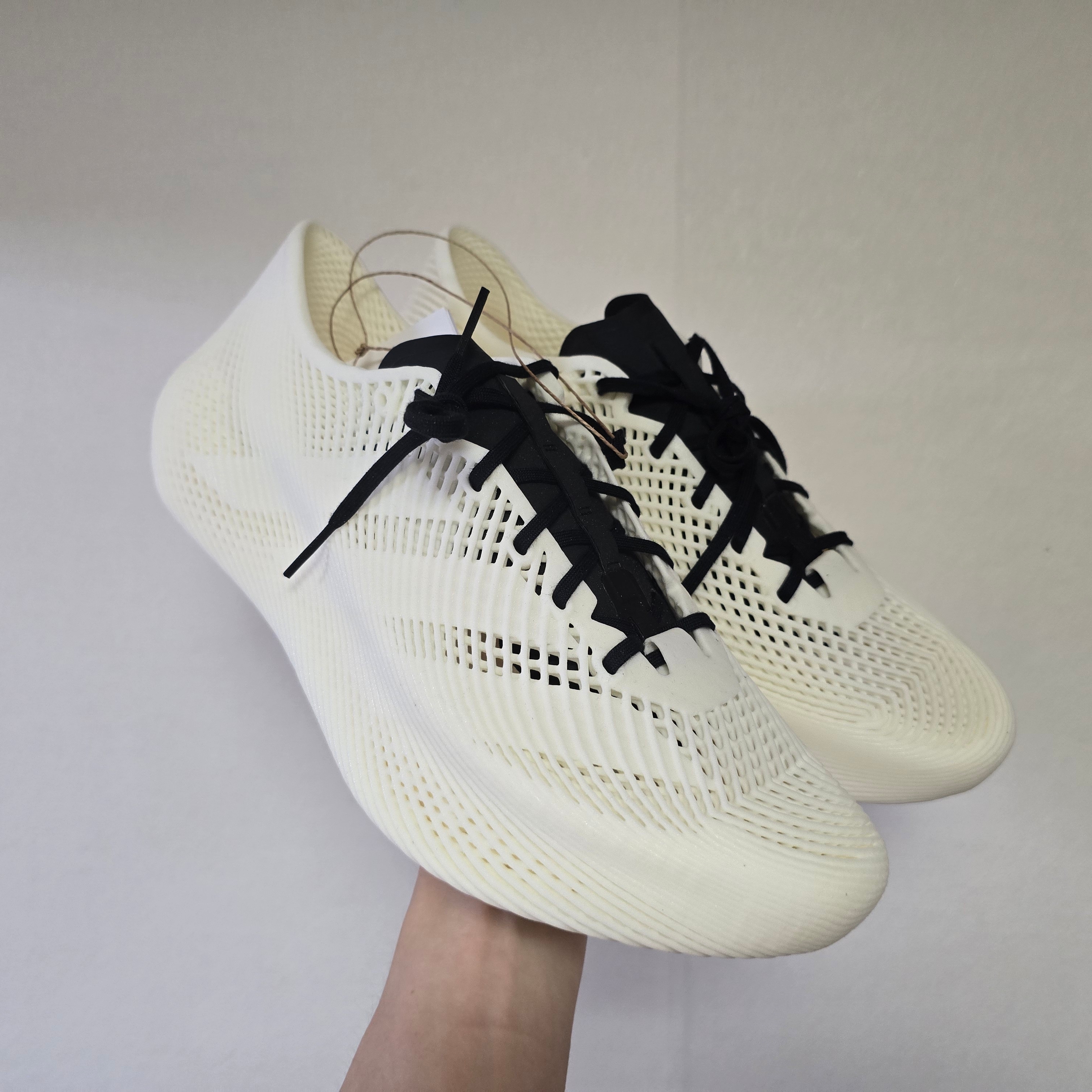 Adidas Climacool Laced Off White Core Black 착용 스타일 - 3