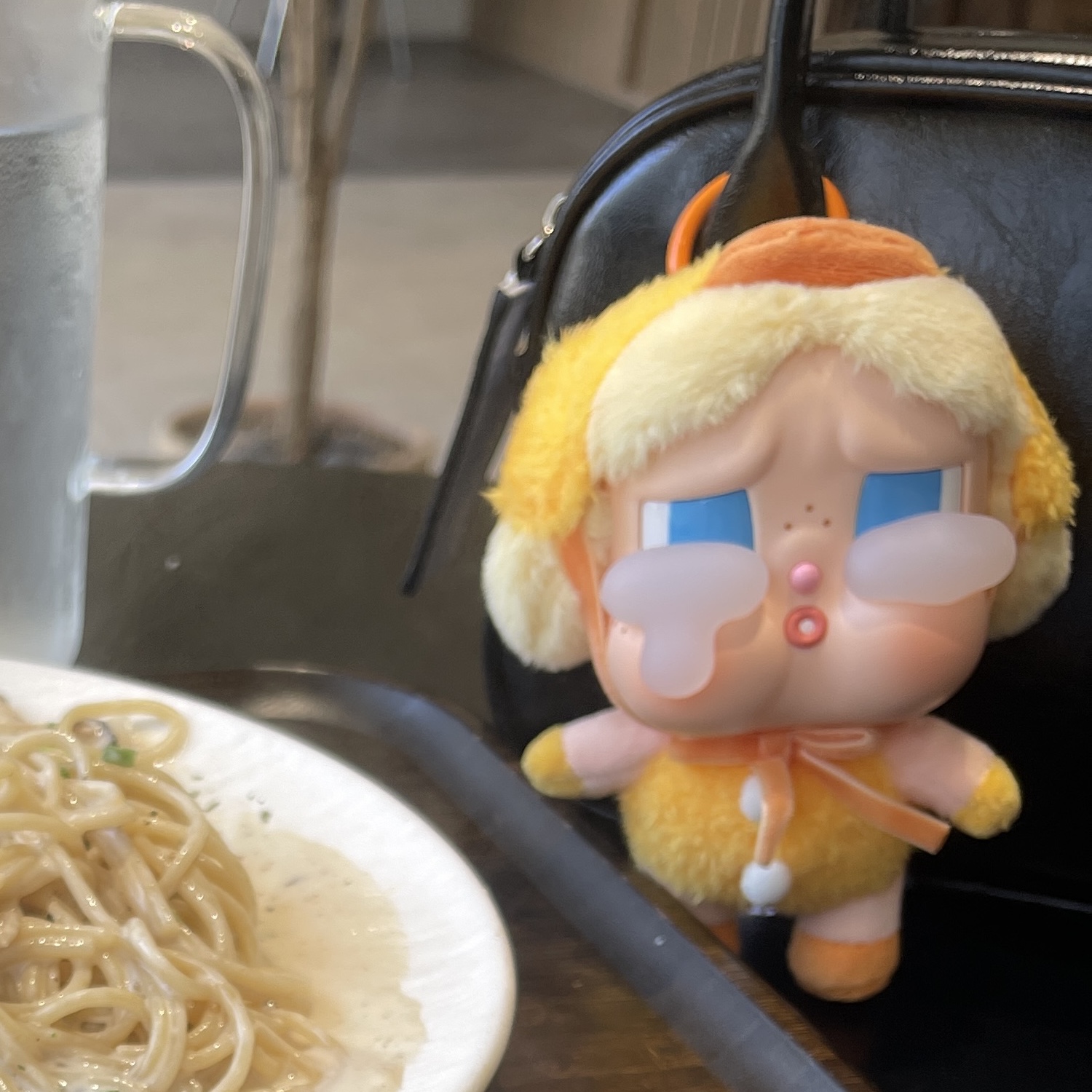 Pop Mart Crybaby Crying Again Series Plush Keyring Duck You (Opened Case) 착용 스타일