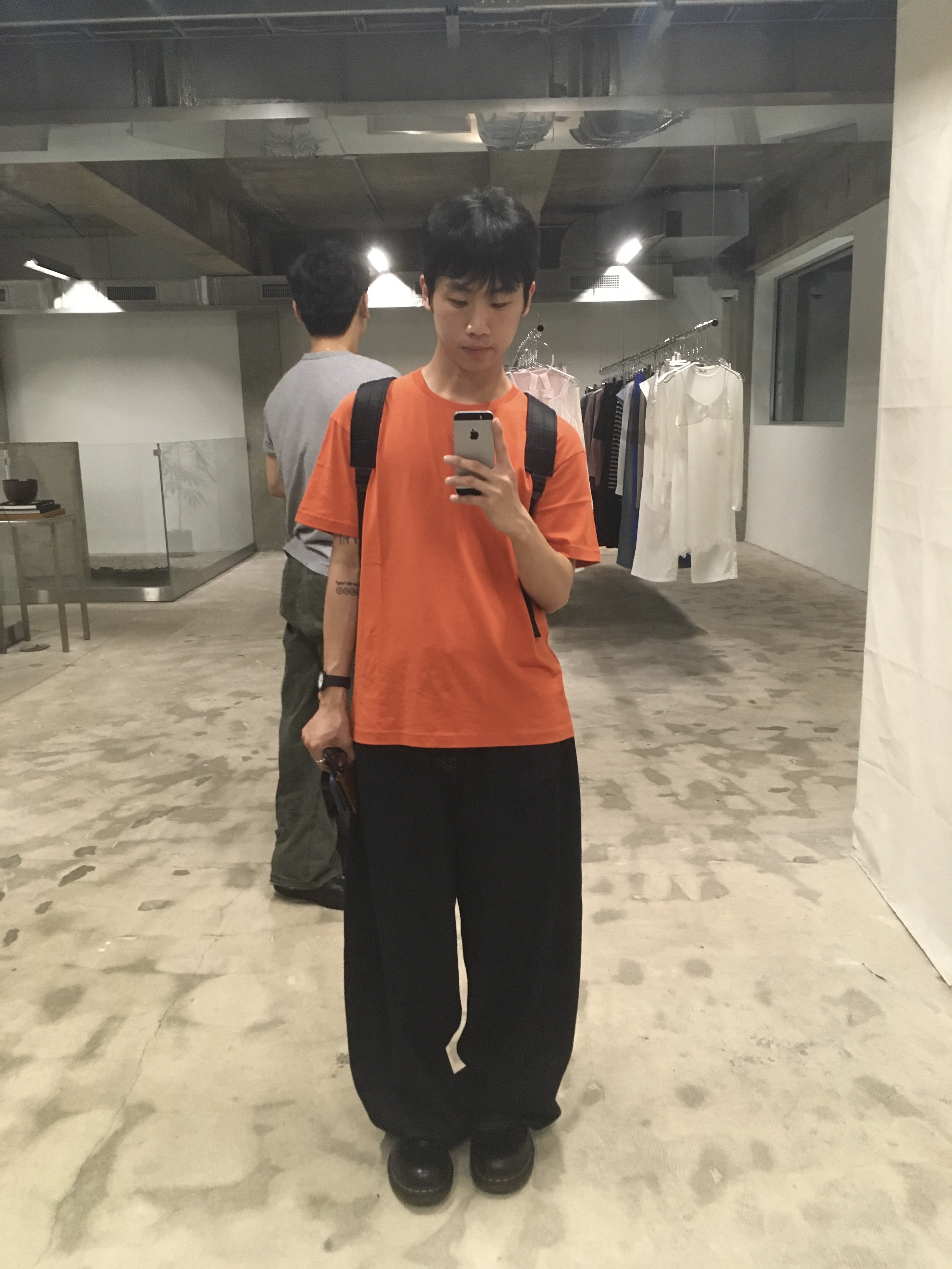 noun Wide Curved Denim Pants One Washed, Dr. Martens 1461 Smooth Black 착용 스타일 - 2