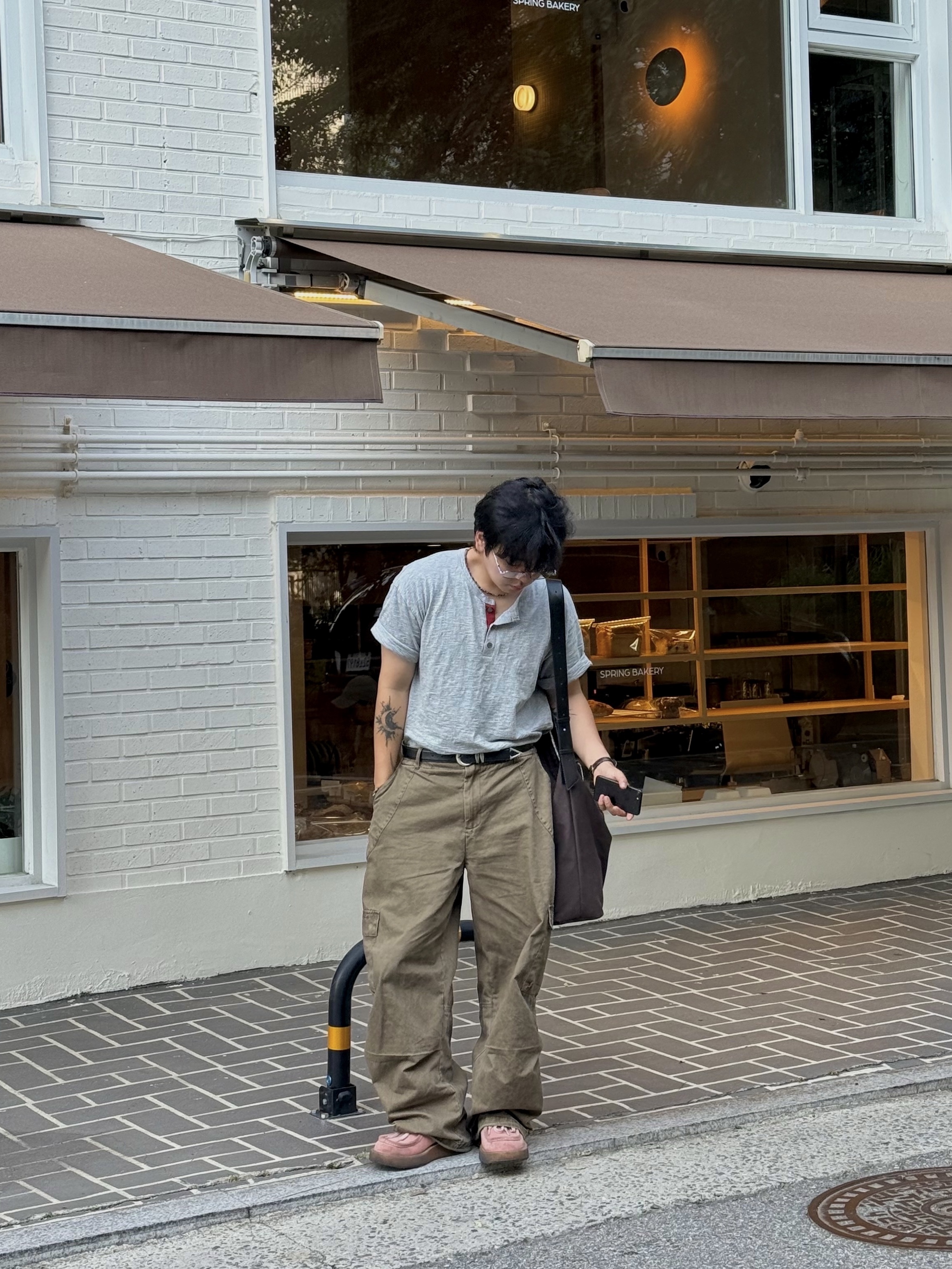 noun Washed Cargo Pants Khaki, LOSTGARDEN Dive Pink 착용 스타일 - 1