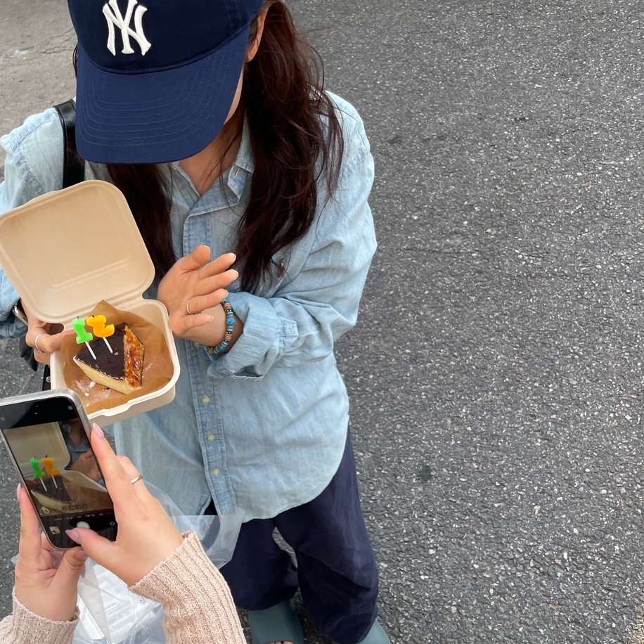 [30%적립] Polo Ralph Lauren Custom Fit Chambray Shirt Light Pastel Blue, Adidas Yeezy Slide Slate Marine 착용 스타일 - 2