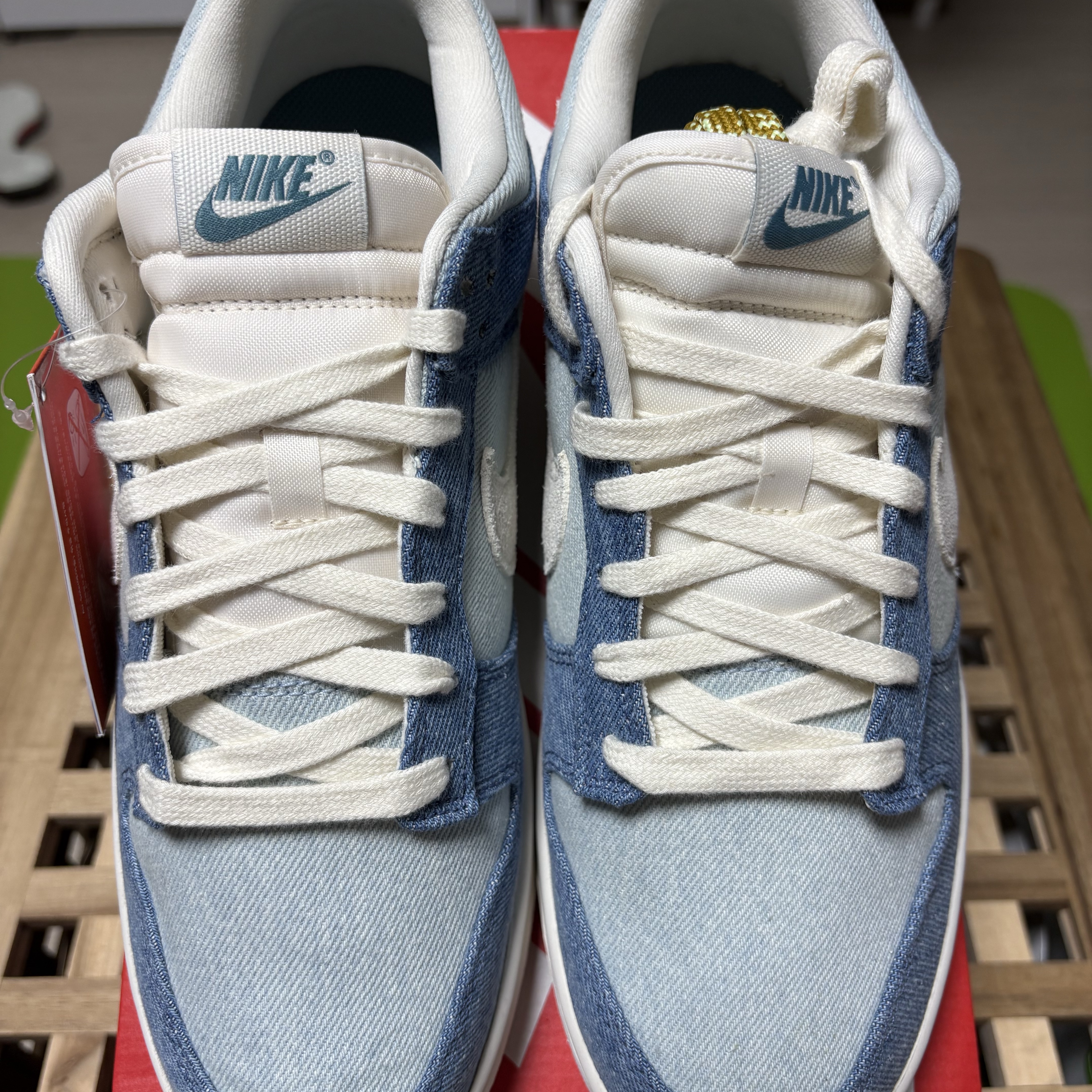 (W) Nike Dunk Low Smokey Blue Denim Turquoise 착용 스타일 - 4