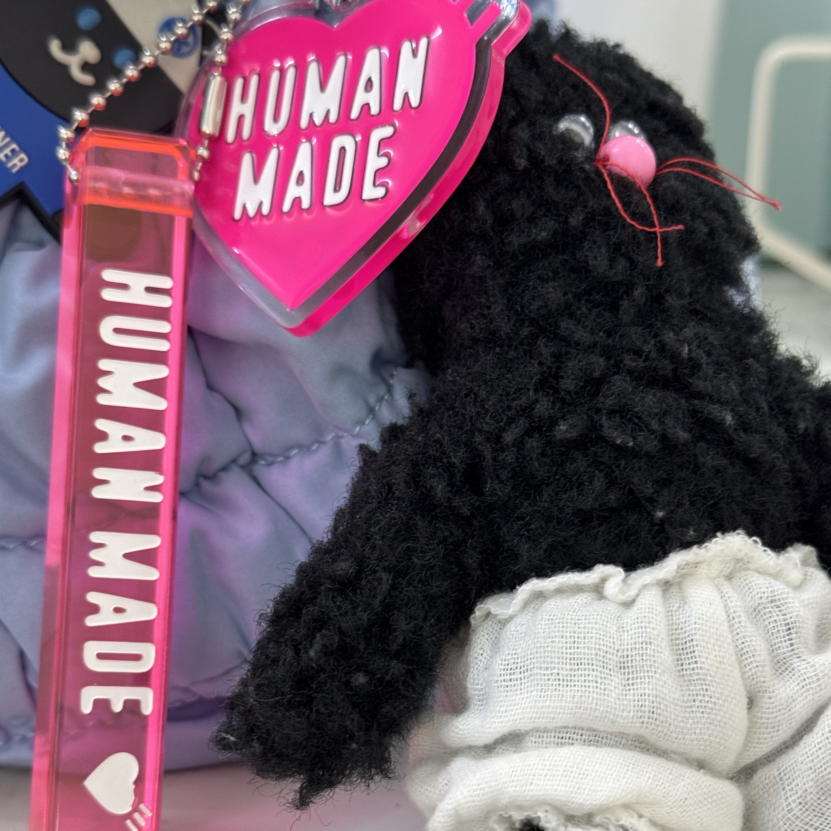 Human Made Acrylic Keychain Pink, Human Made Acrylic Heart Keyring Pink 착용 스타일