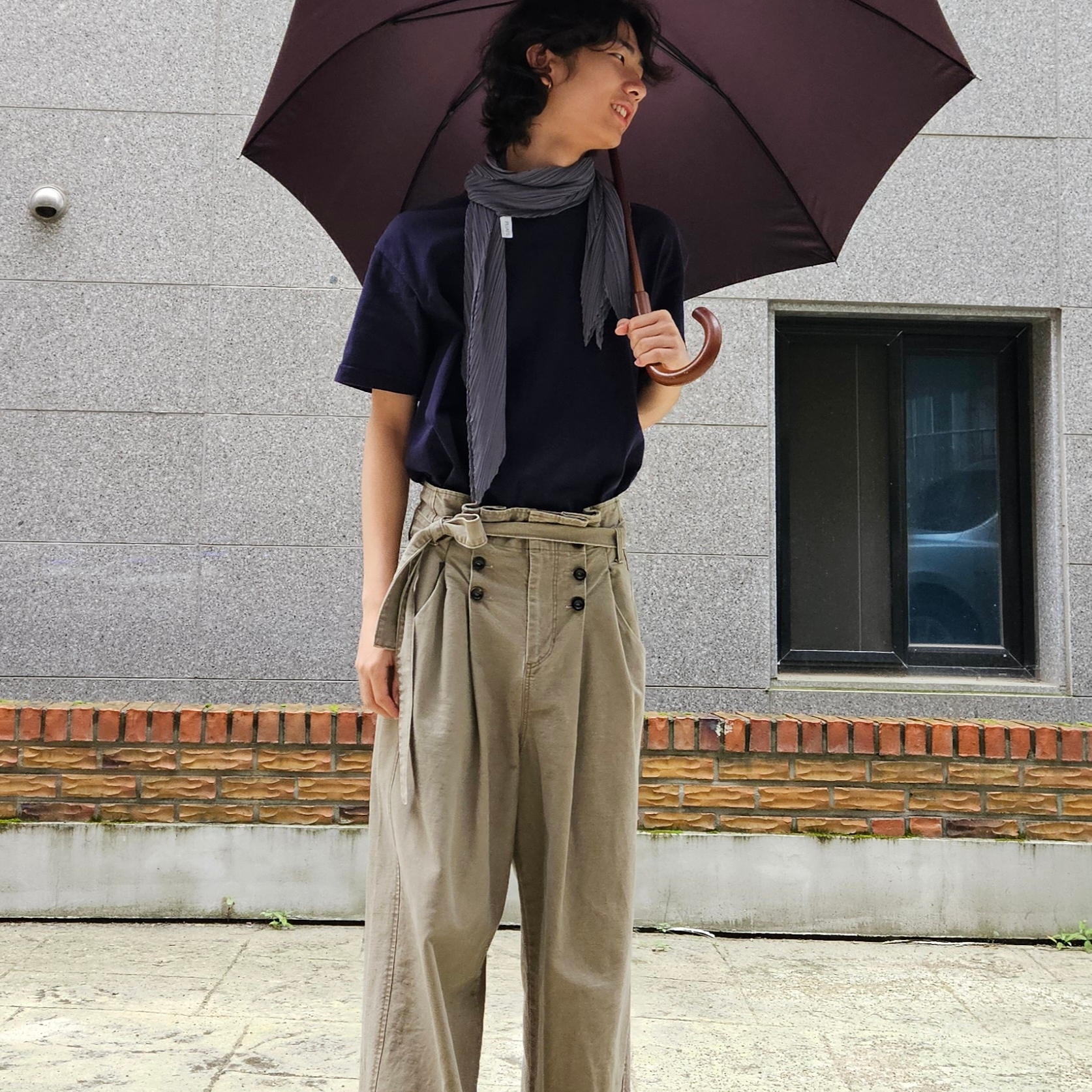 (W) Pleats Please Issey Miyake Basic Scarf Gray 착용 스타일 - 3