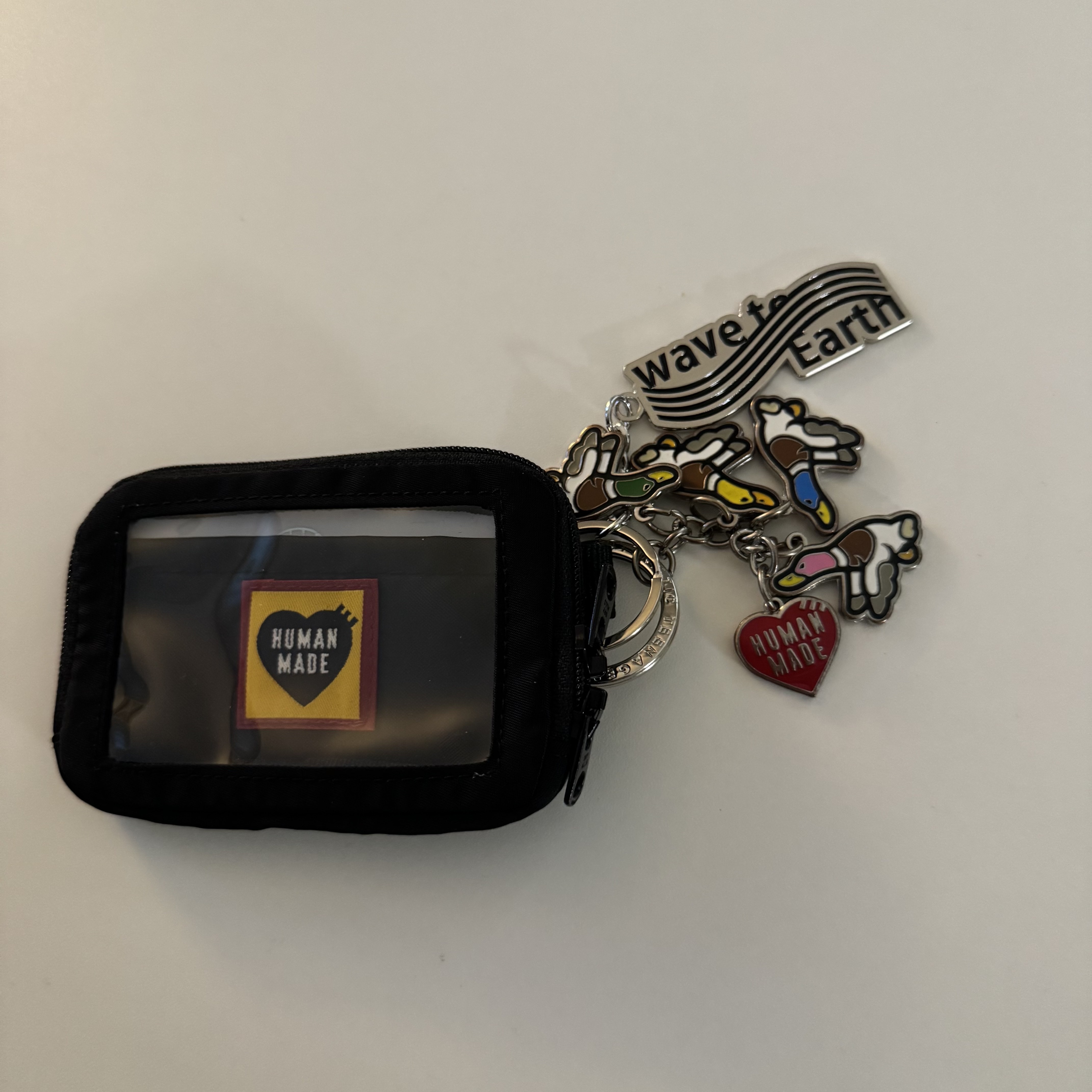 Human Made Military Card Case Black, Human Made Flying Duck Keyring Silver 착용 스타일 - 2