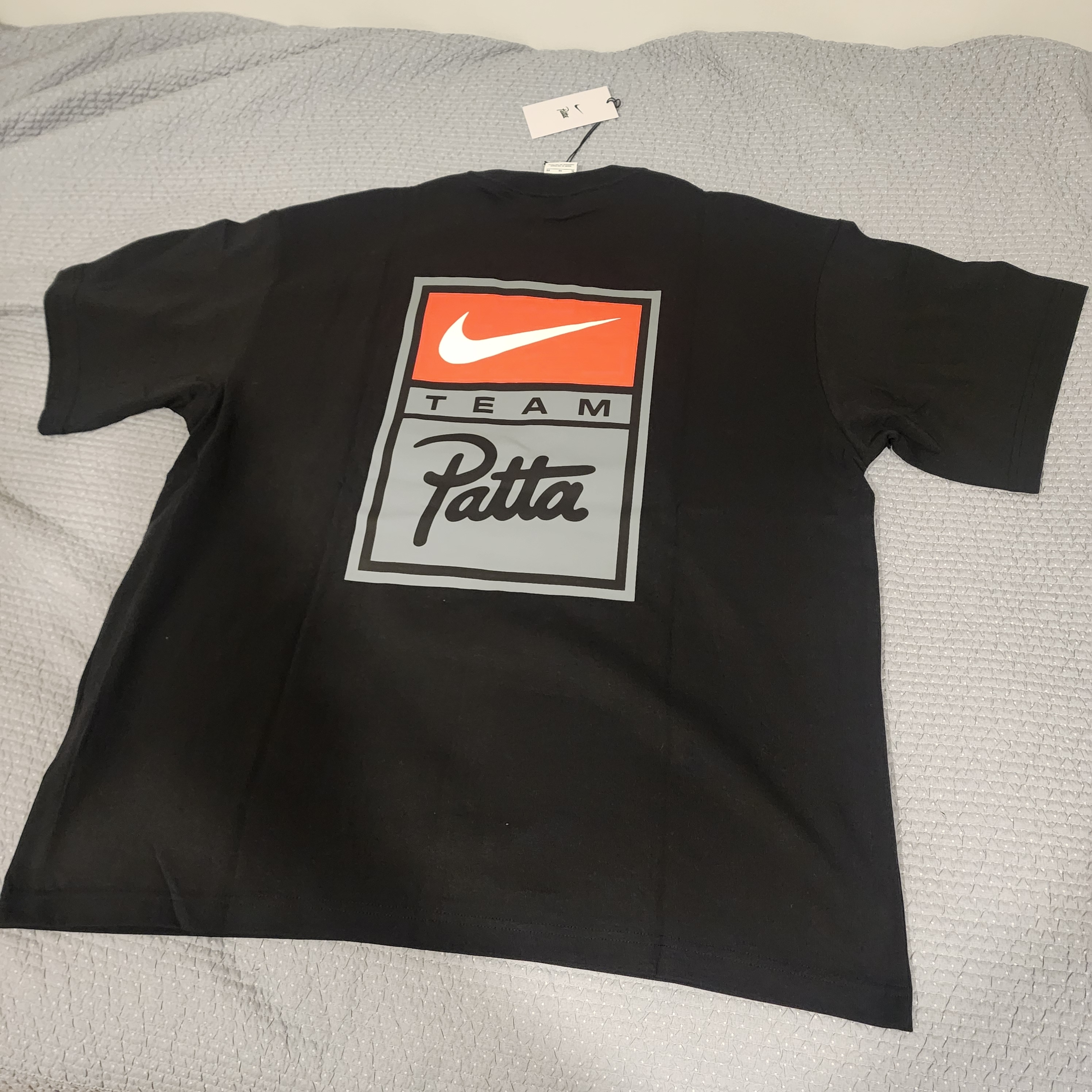 Nike x Patta T-Shirt Black (HJ0741-010) 착용 스타일 - 2