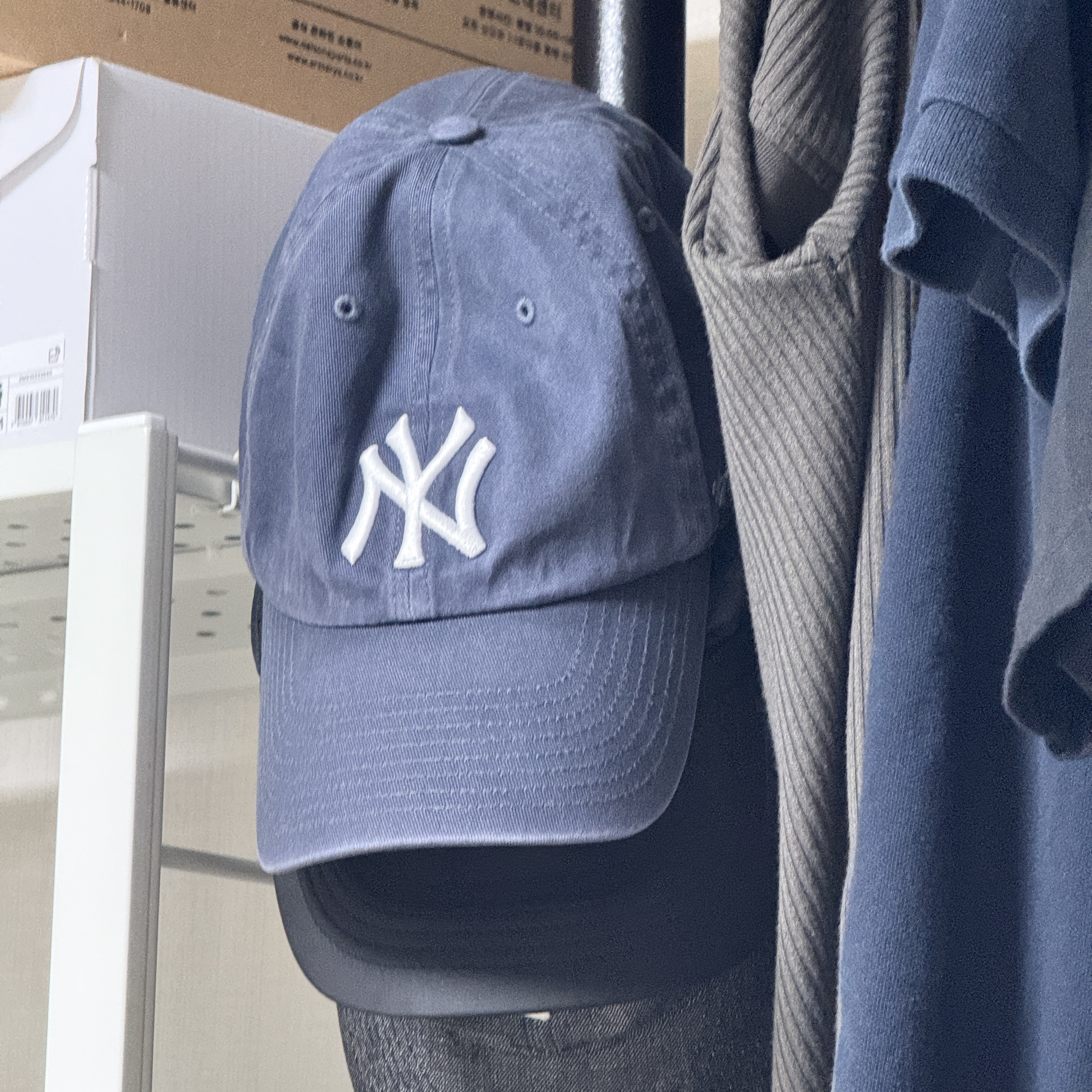 47 Brand New York Yankees Clean Up Navy 착용 스타일