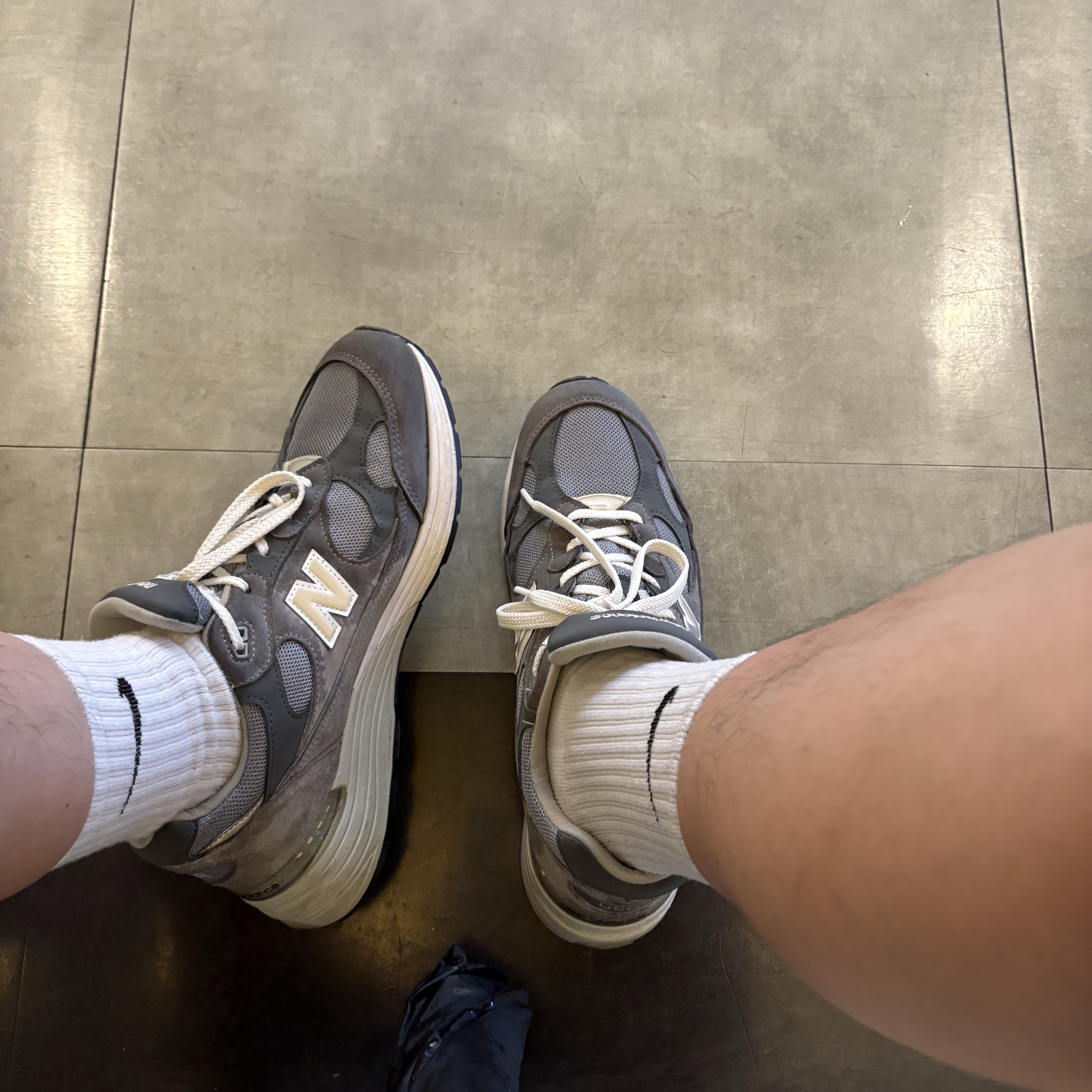 New Balance 992 Made in USA Grey - D Standard 착용 스타일