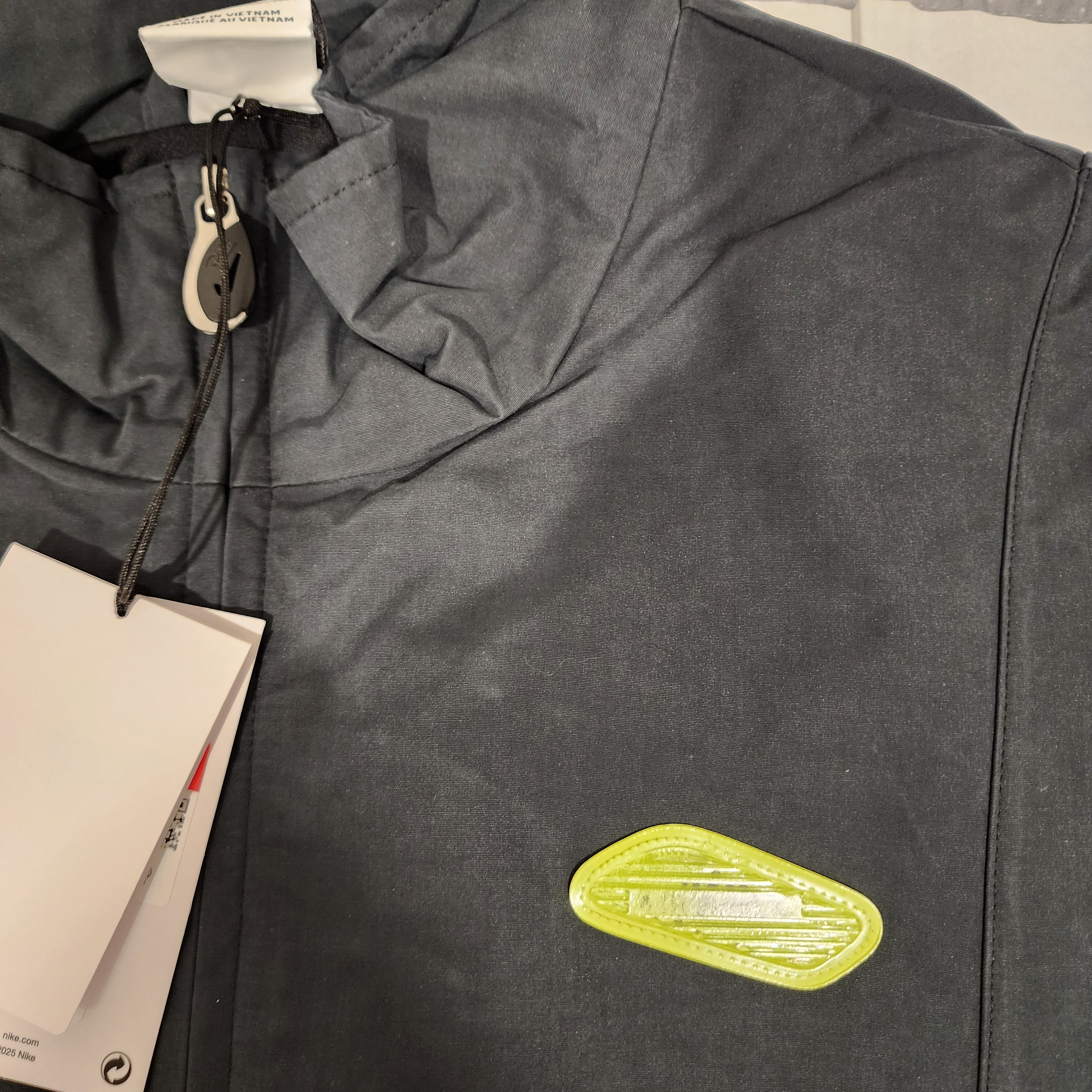 Nike x Patta Track Jacket Black Cyber (HJ0712-010) 착용 스타일 - 3