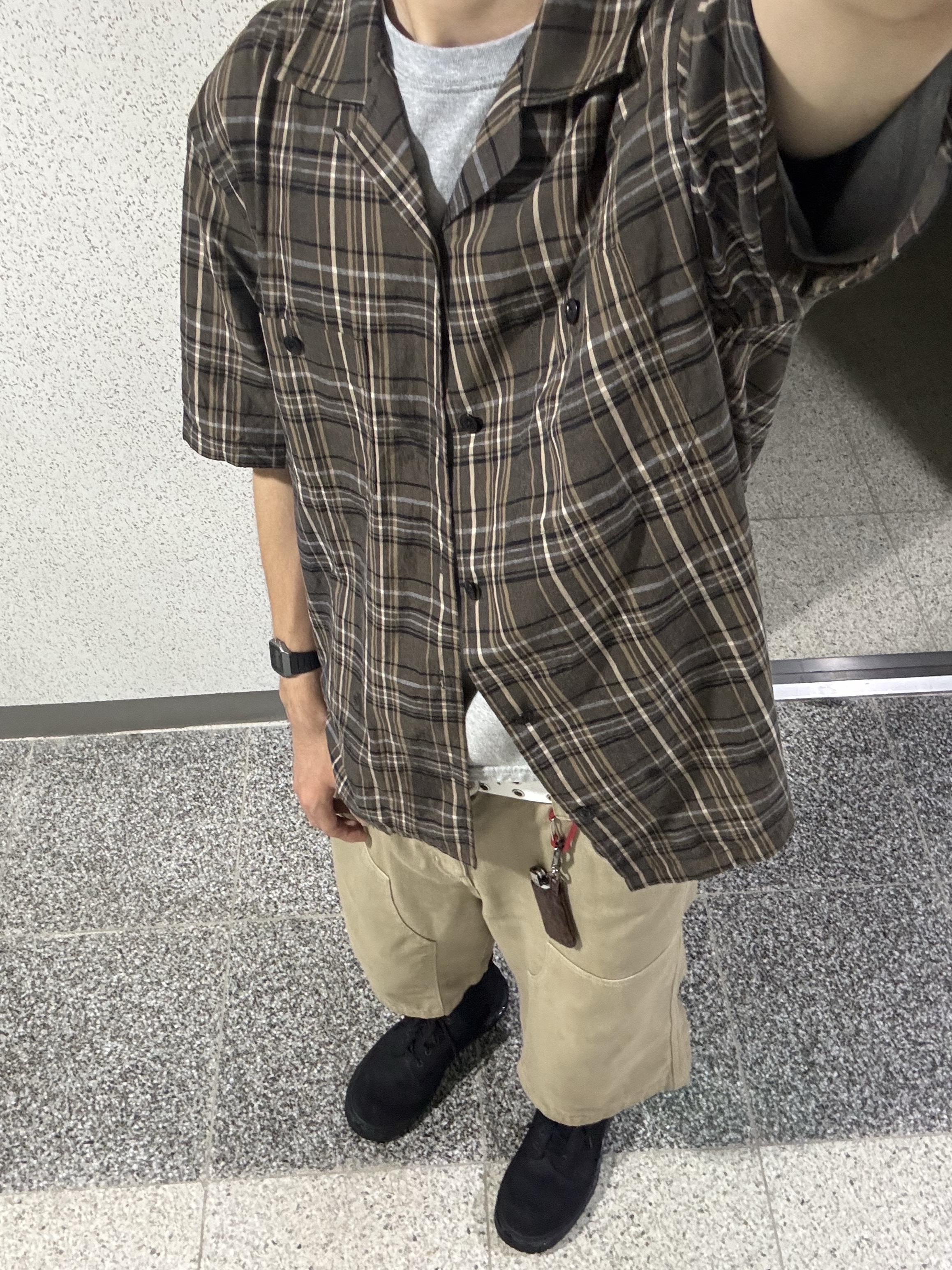 Khakis Madras Check S/S Shirt Black 착용 스타일 - 1