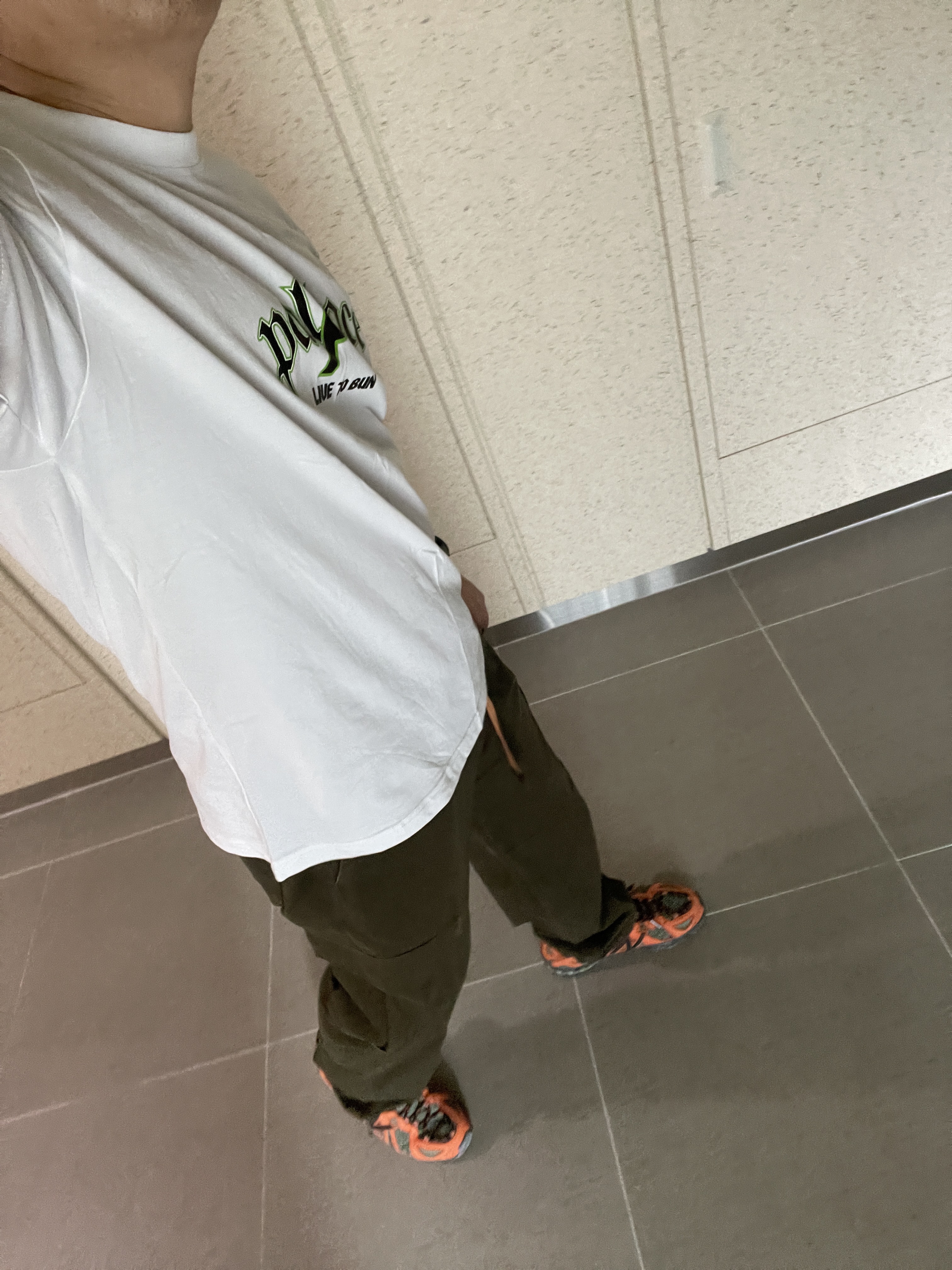 New Balance x Joe Freshgoods Beneath the Surface 610 Lil Swamps Orange 착용 스타일 - 2