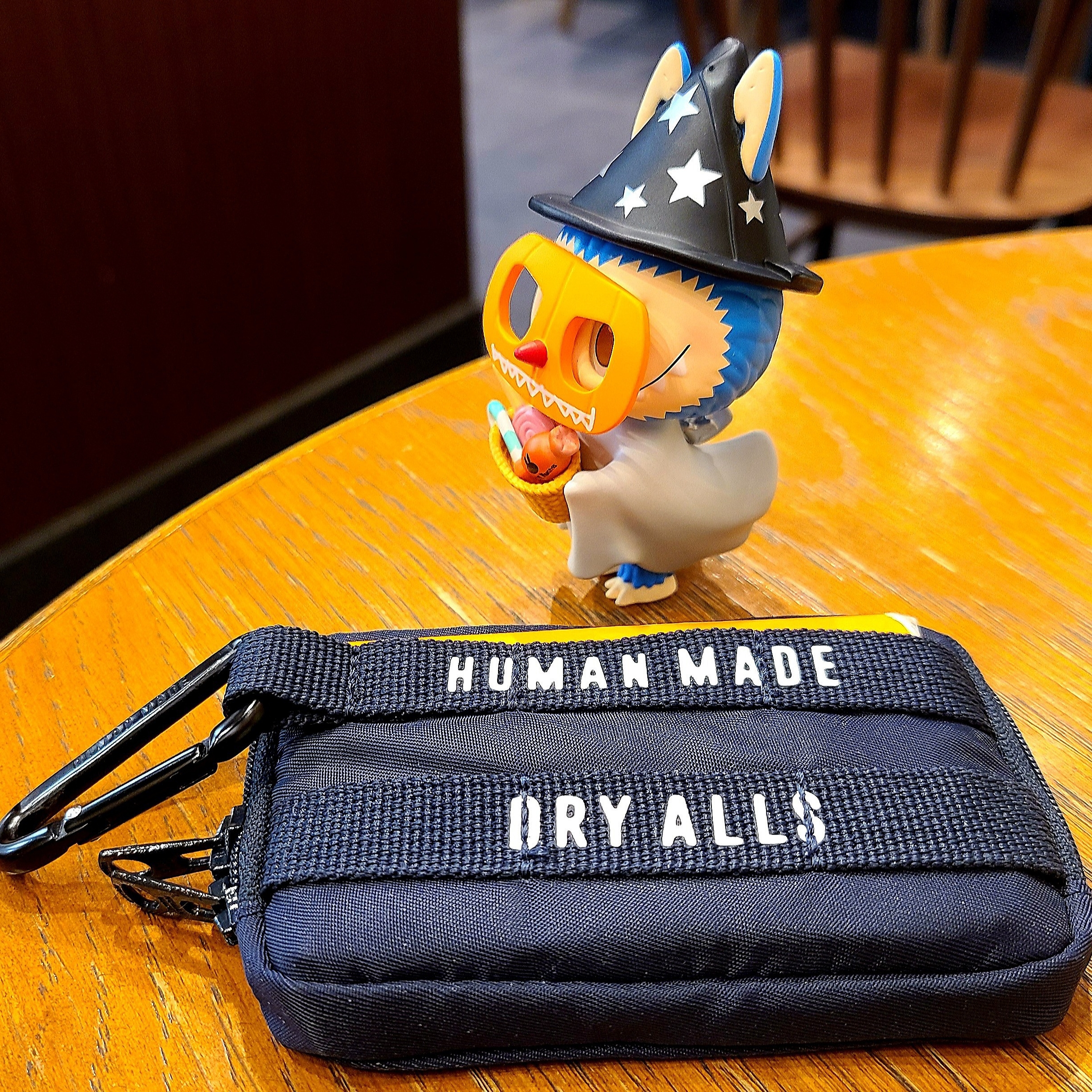 Human Made Military Card Case Navy, Pop Mart Labubu Trick Or Treat Blister 착용 스타일 - 2