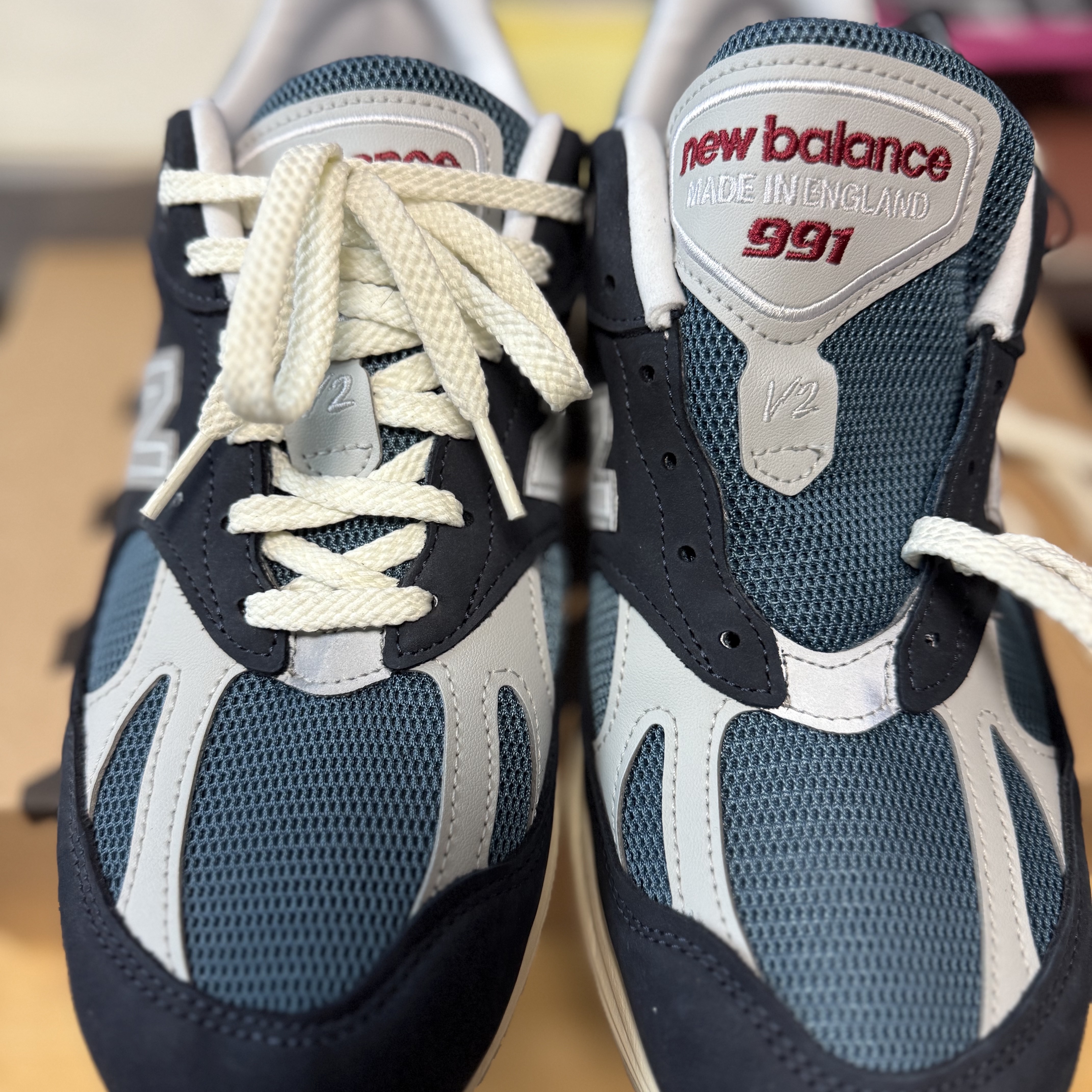 New Balance 991v2 Made in UK Total Eclipse Indian Teal 착용 스타일 - 2
