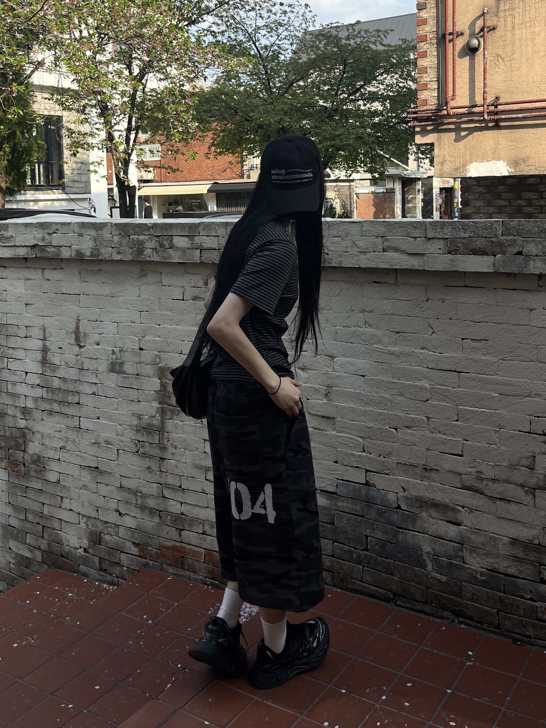SLOW RECORD HOUSE Stripe Short Sleeve Black 착용 스타일 - 10