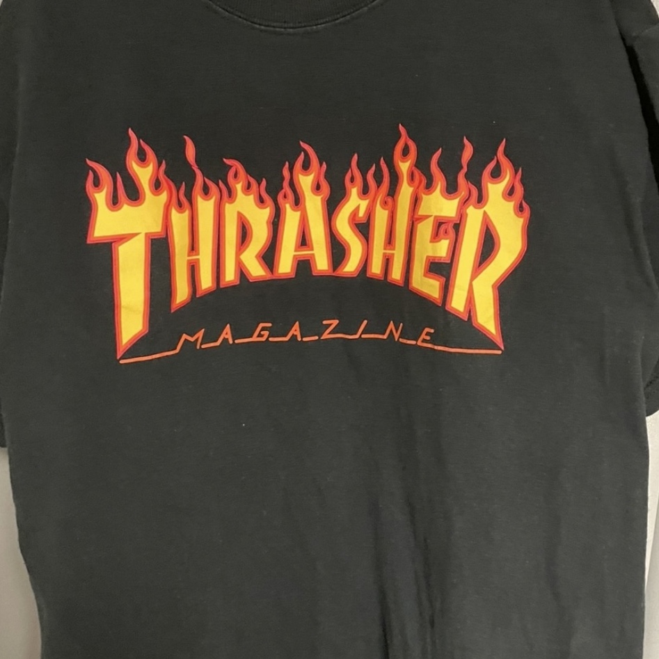 THRASHER Flame Short Sleeve T-Shirt Dark Navy 착용 스타일