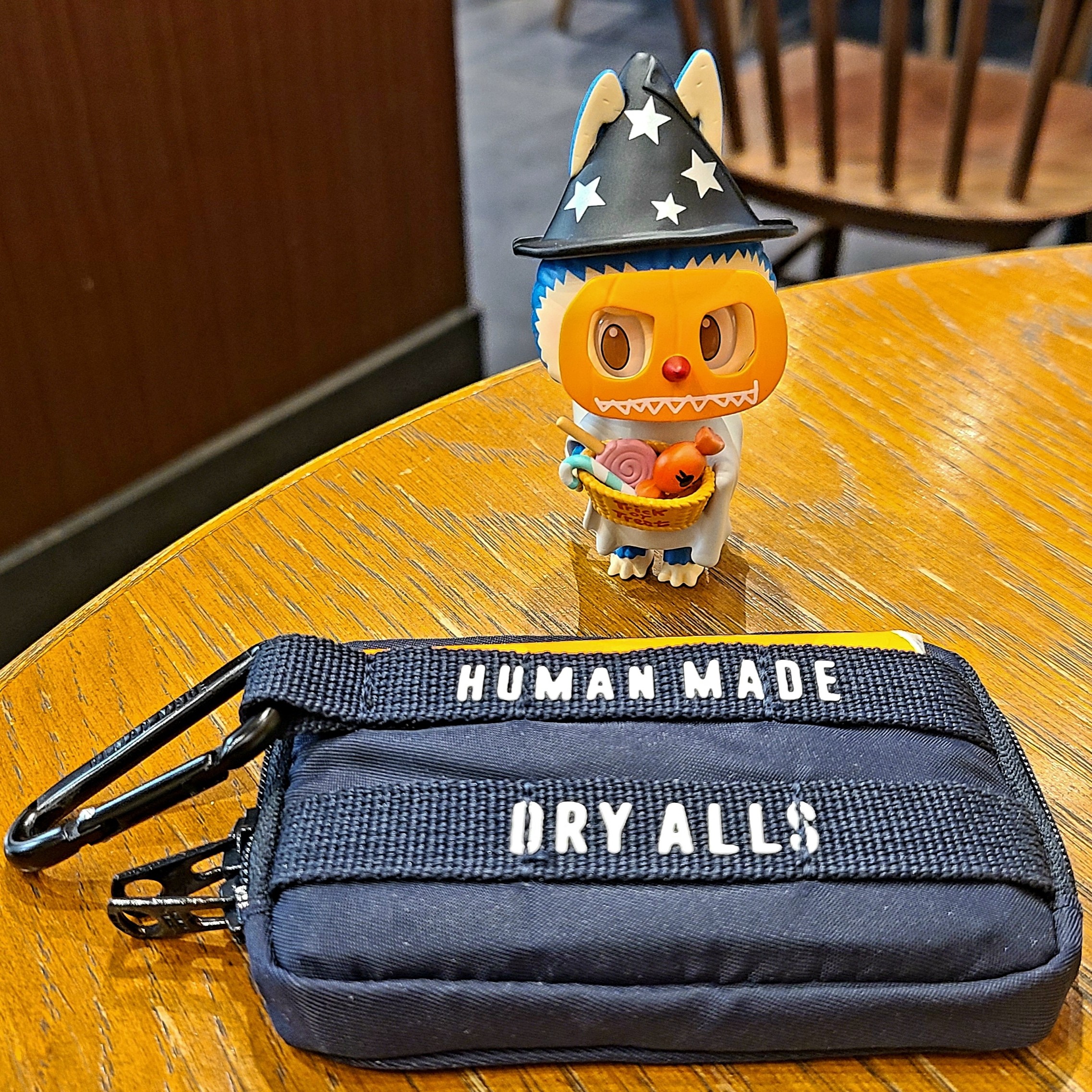 Human Made Military Card Case Navy, Pop Mart Labubu Trick Or Treat Blister 착용 스타일 - 3