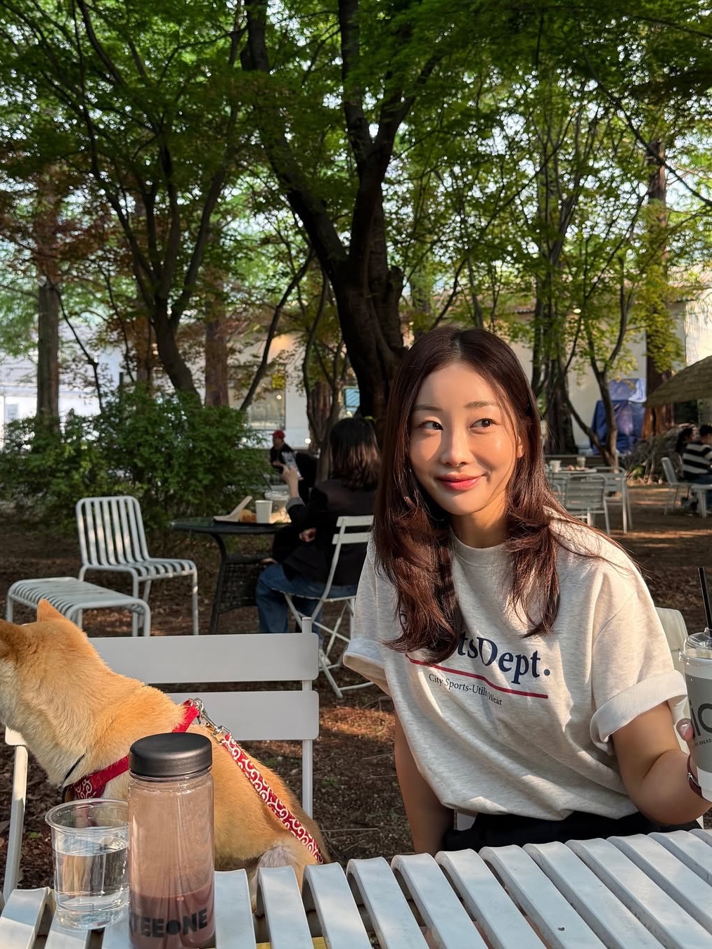 Sports Dept Line Logo T-shirt Oatmeal 착용 스타일 - 4