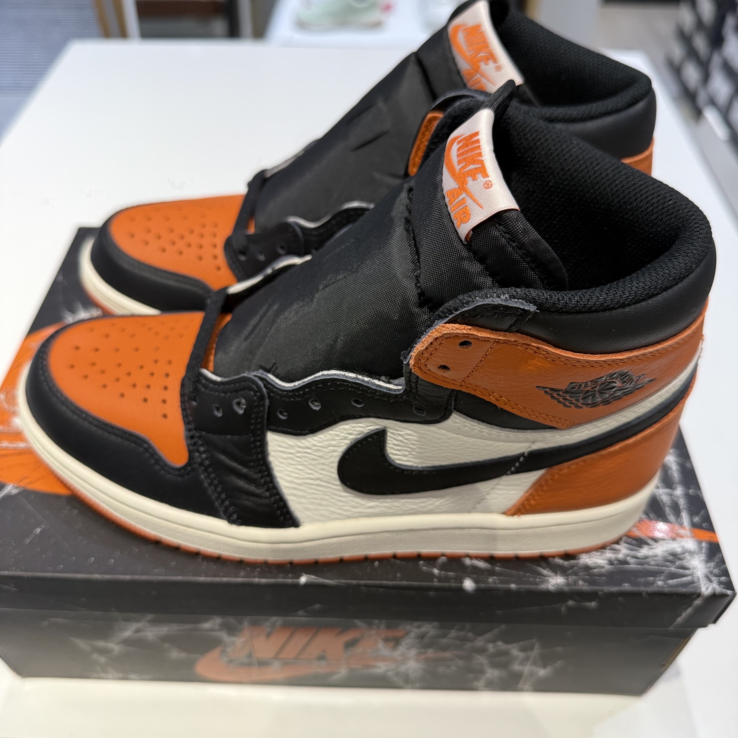 Jordan 1 Retro High OG Shattered Backboard 착용 스타일 - 2