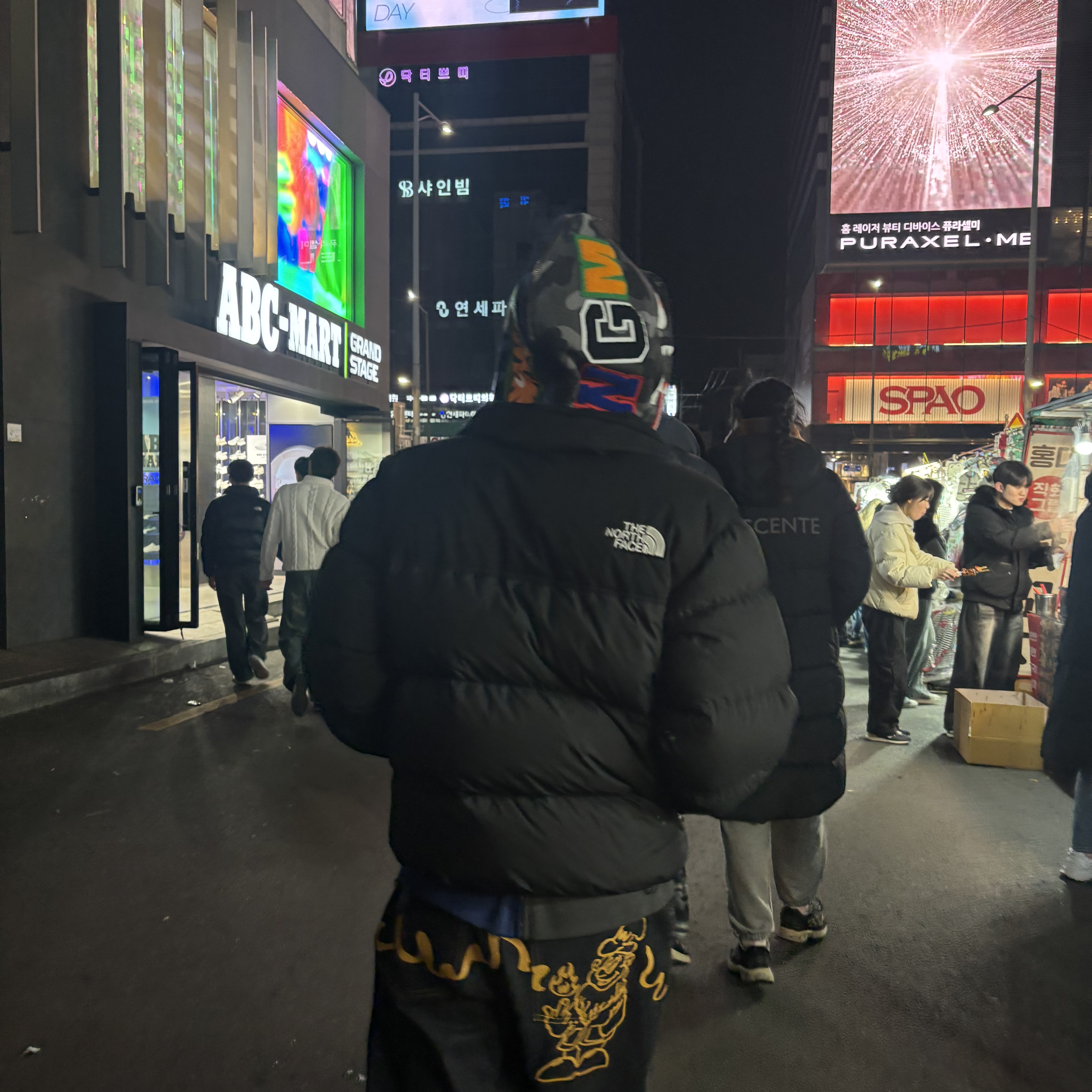 BAPE Color Camo Separate Shark Full Zip Hoodie Black Navy 착용 스타일 - 6