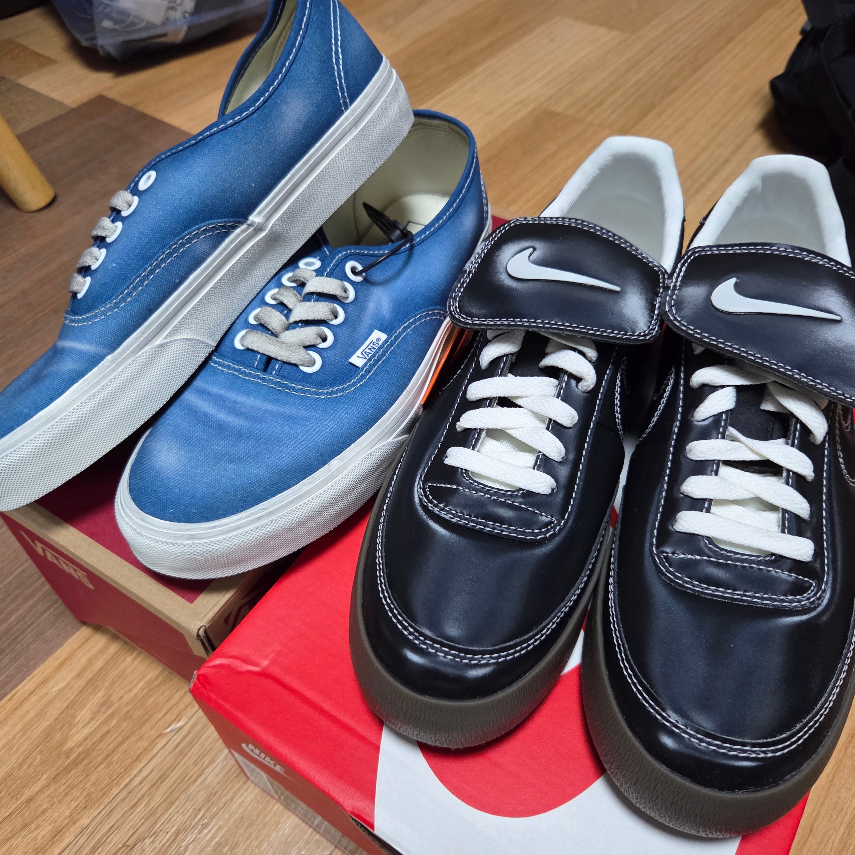 Nike Killshot 2 Black Baroque Brown, Vans Authentic Wave Washed Blue 착용 스타일 - 1