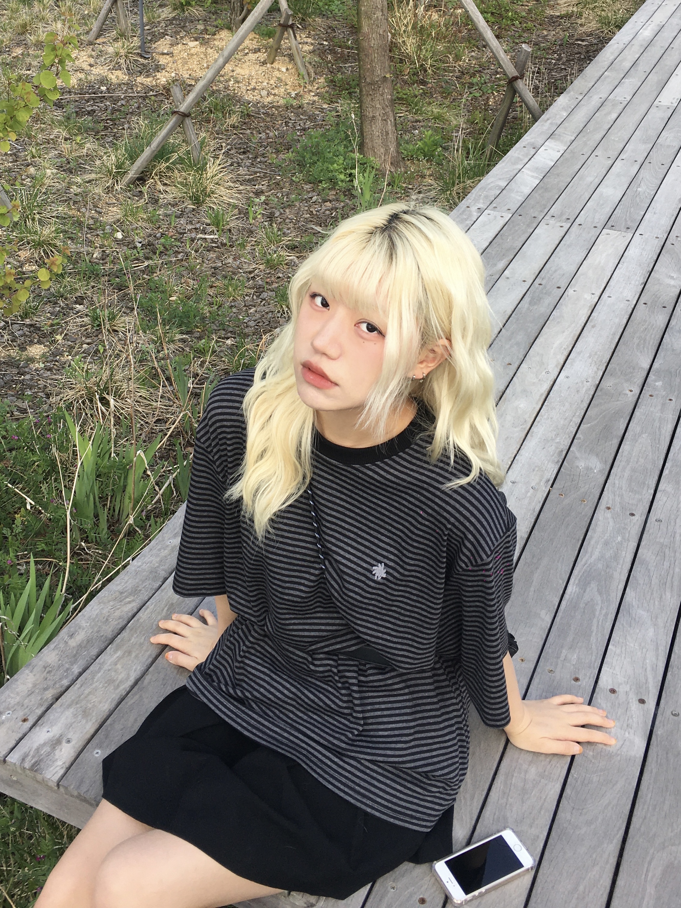 SLOW RECORD HOUSE Stripe Short Sleeve Black 착용 스타일 - 1