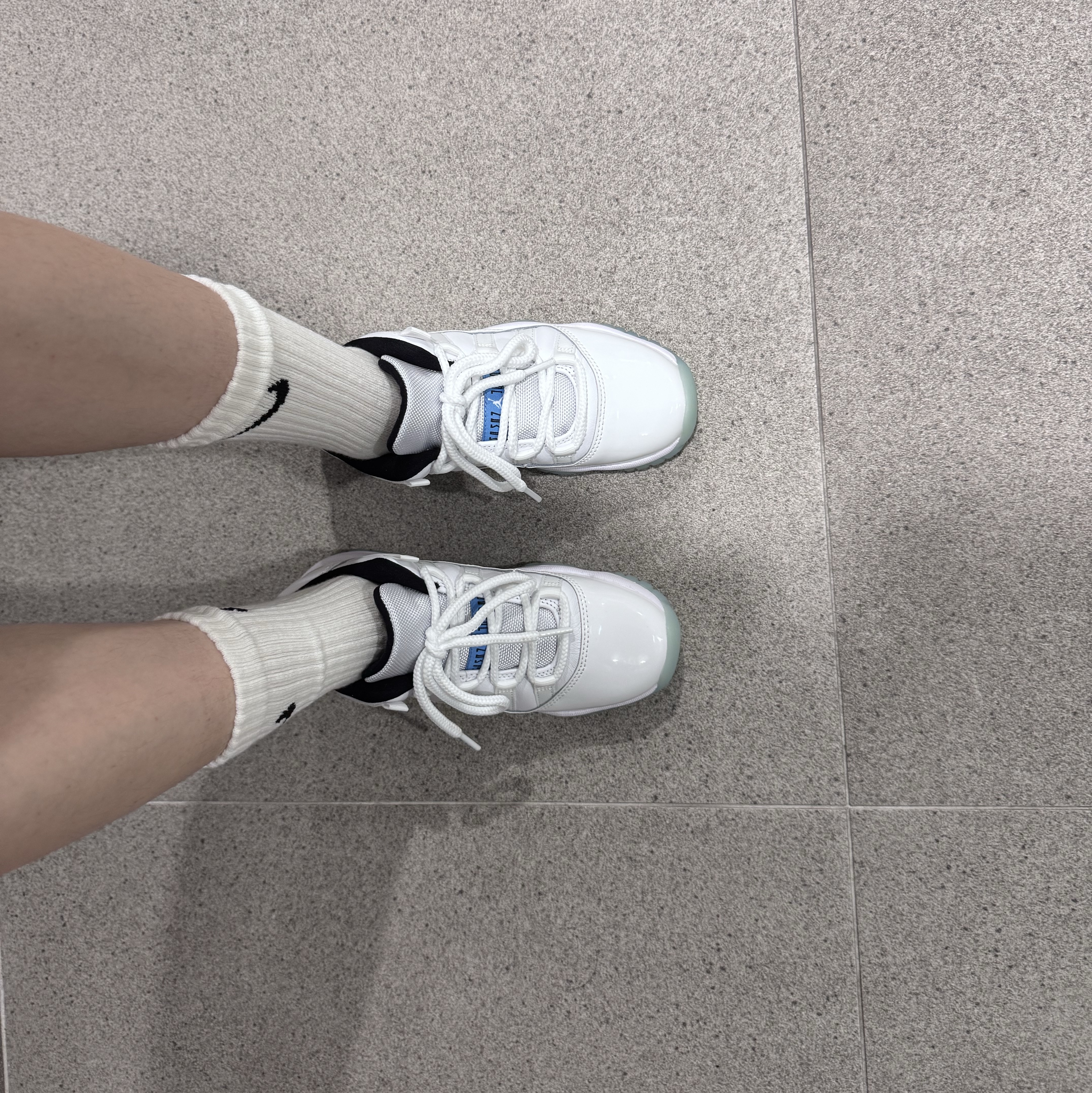(GS) Jordan 11 Retro Low Legend Blue 착용 스타일