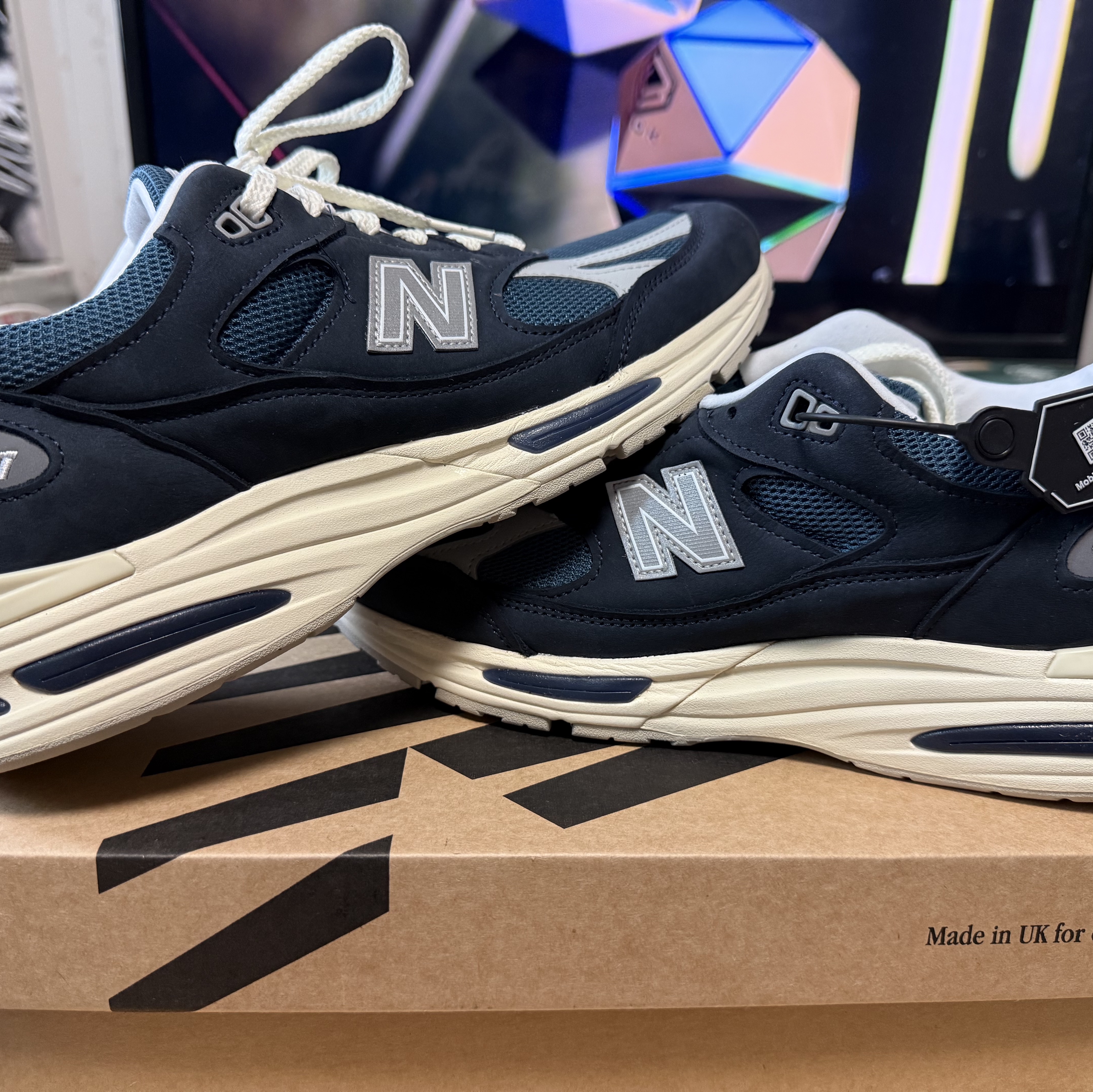 New Balance 991v2 Made in UK Total Eclipse Indian Teal 착용 스타일 - 1