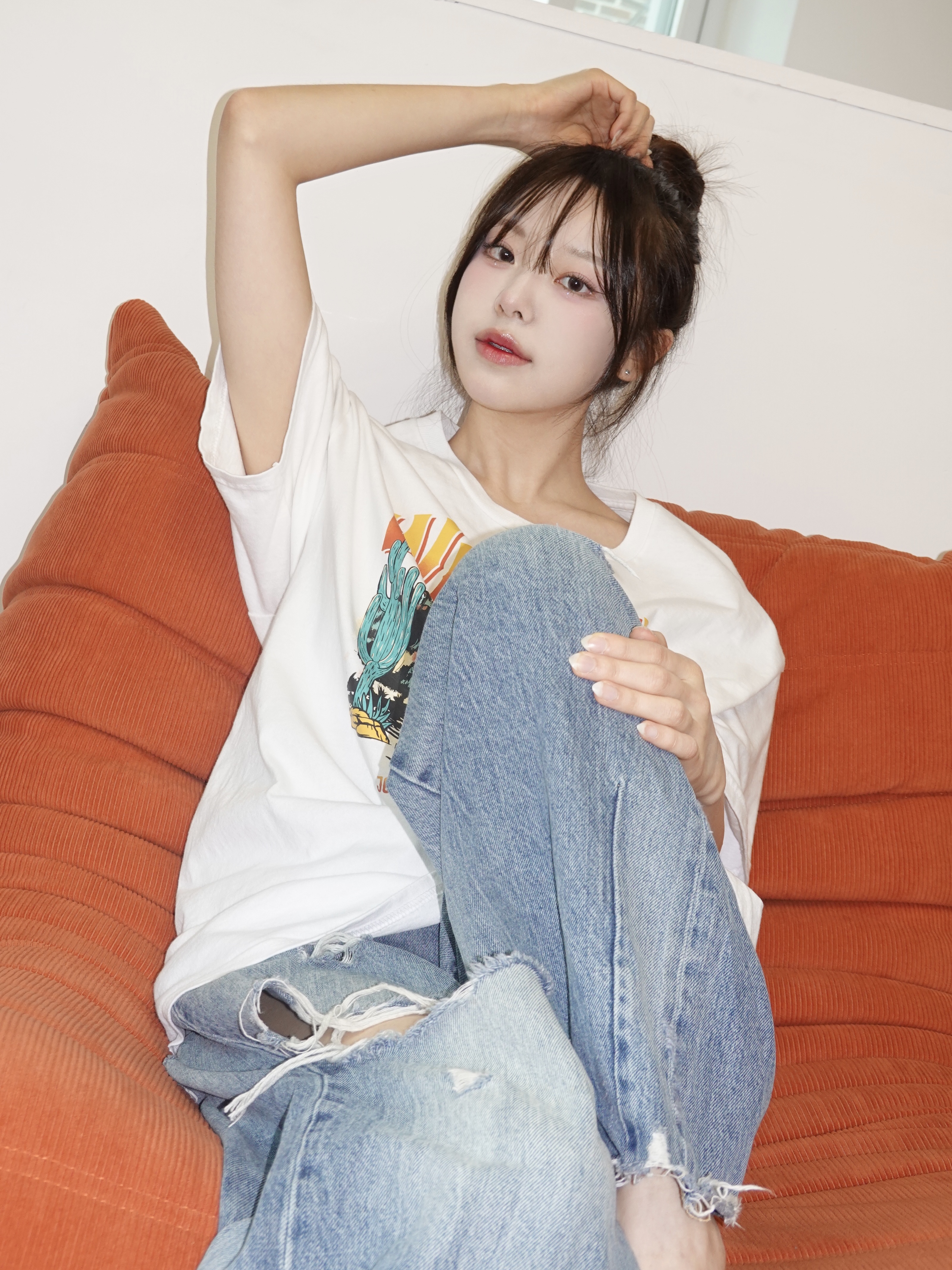 Gildan X American Collection Western T-Shirt White 착용 스타일 - 5