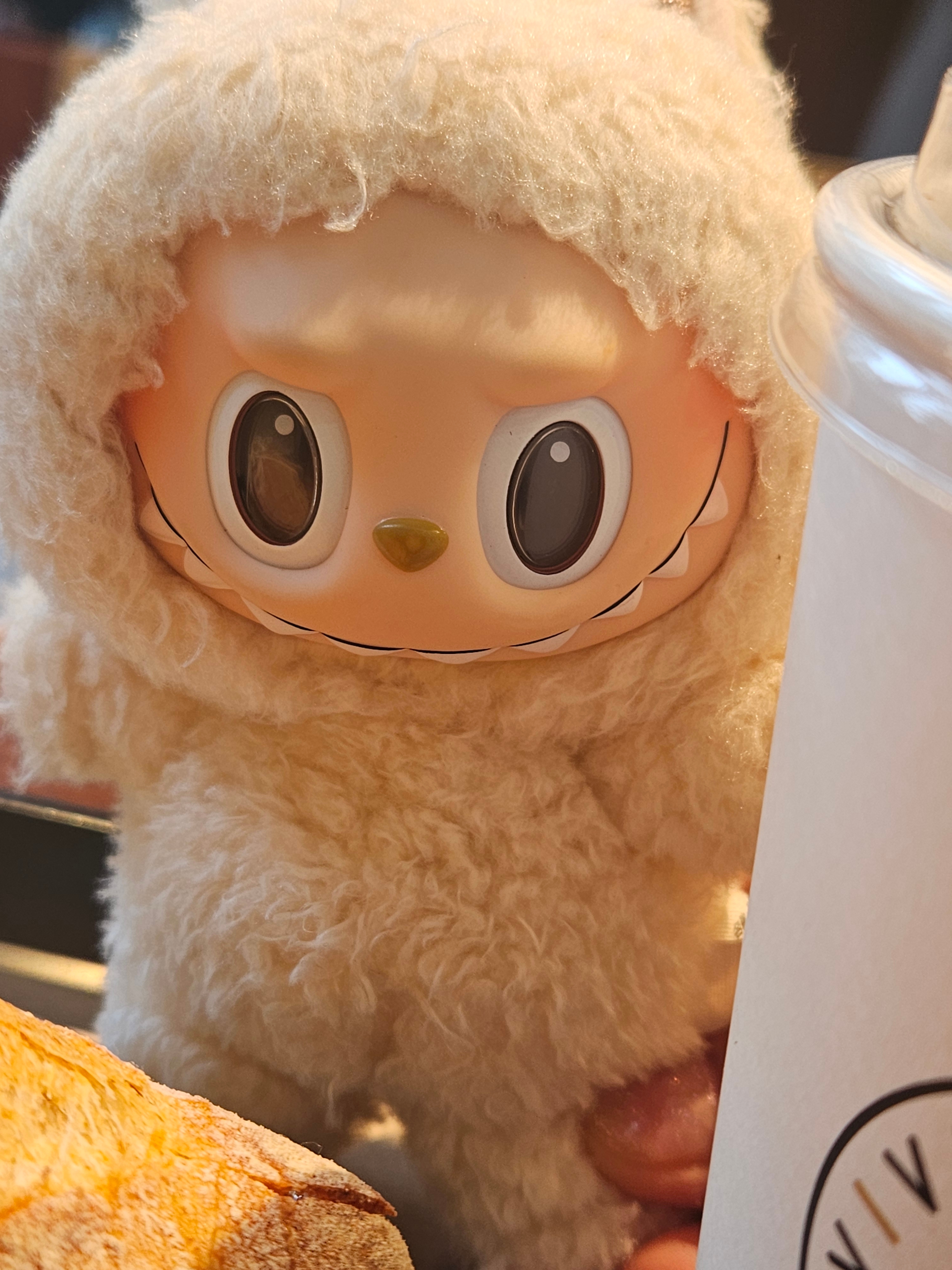 Pop Mart Labubu The Monsters Labubu Tasty Macarons Series Soymilk Keyring, Human Made Big Bandana #1 Red 착용 스타일 - 1