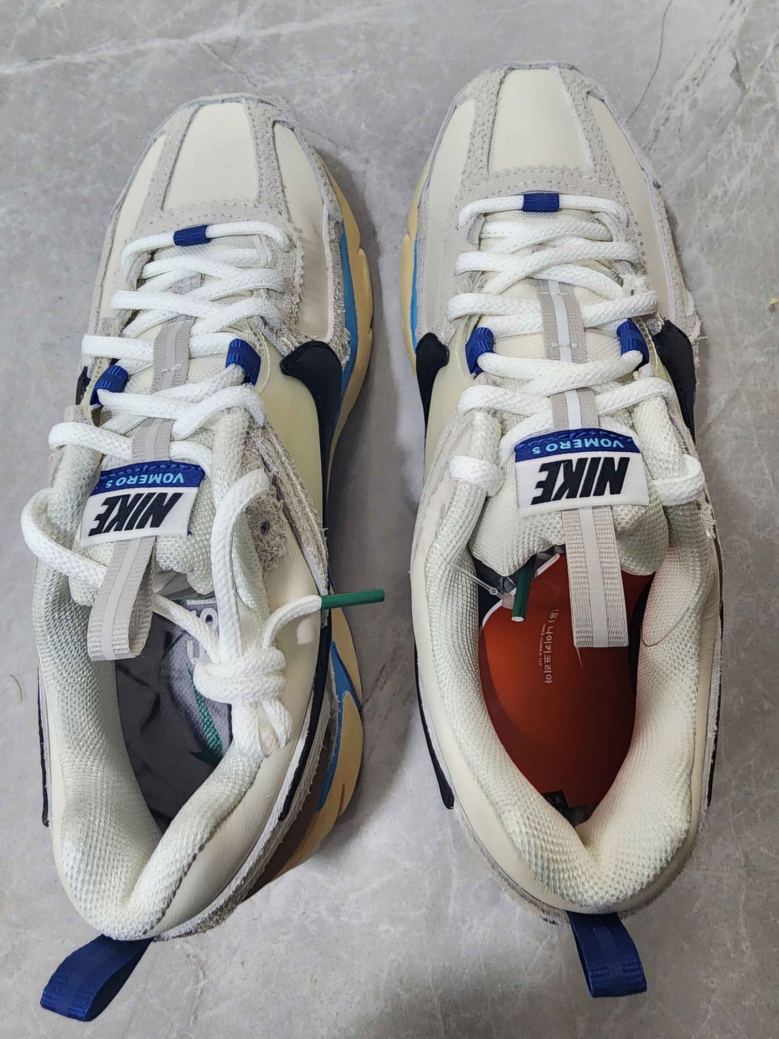 (W) Nike Zoom Vomero 5 PRM Designed by Japan 착용 스타일