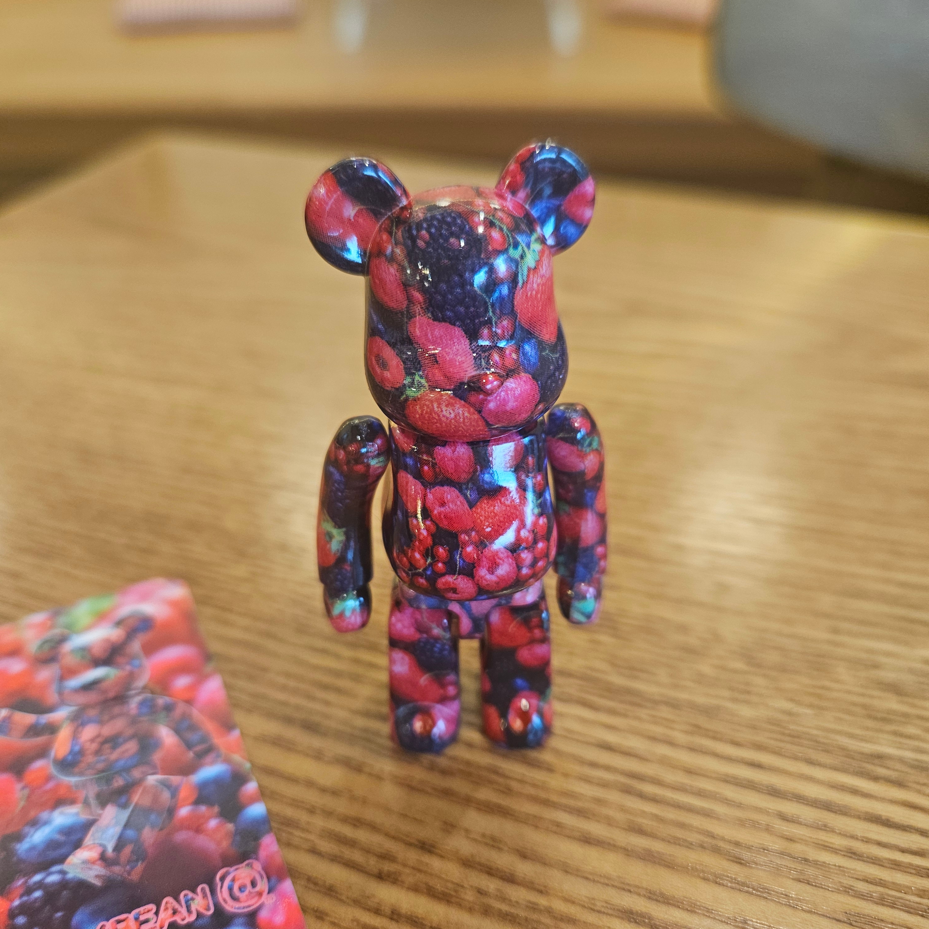 Bearbrick Series 48 Sealed Case 100% (24 Blind Boxes) 착용 스타일 - 1