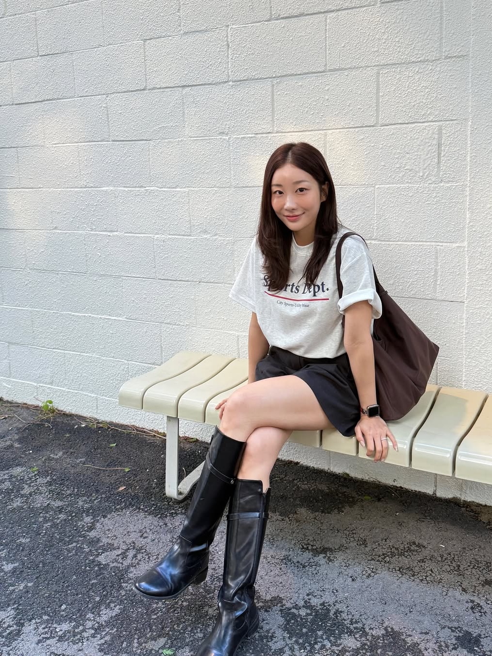 Sports Dept Line Logo T-shirt Oatmeal 착용 스타일 - 1