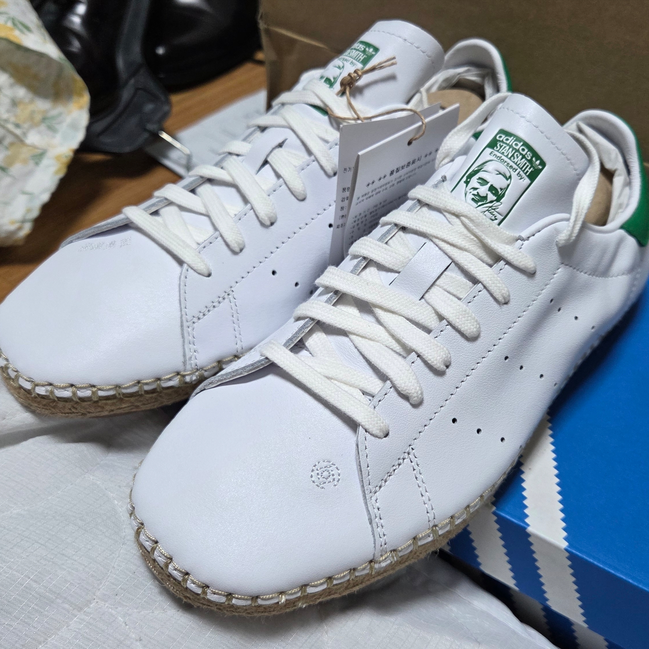 Adidas x Clot Stan Smith Cloud White Green 착용 스타일 - 4