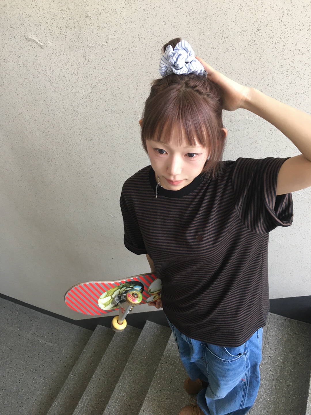 SLOW RECORD HOUSE Stripe Short Sleeve Brown 착용 스타일 - 5