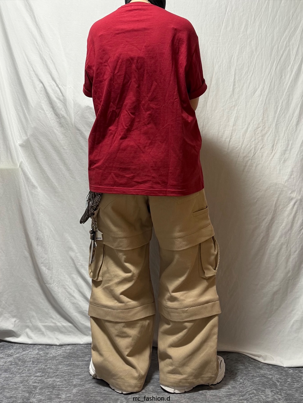 Kamien Titan Baggy Pants Beige, Axel Arigato Marathon Runner White Silver 착용 스타일 - 2