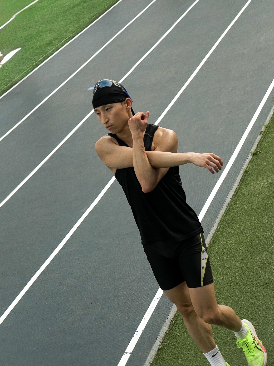 Asics Graphic Short Tights Black, Nike Air Zoom Rival Sail Fierce Pink 착용 스타일 - 7